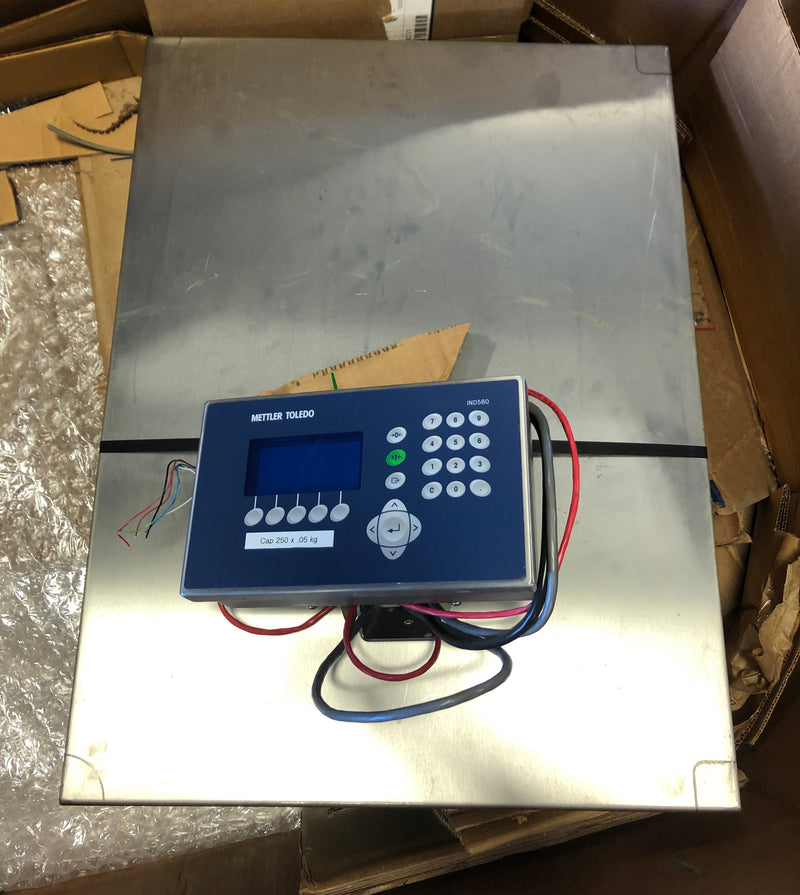Mettler Toledo IND560 Industrial Terminal Bench Scale for Harsh Environments