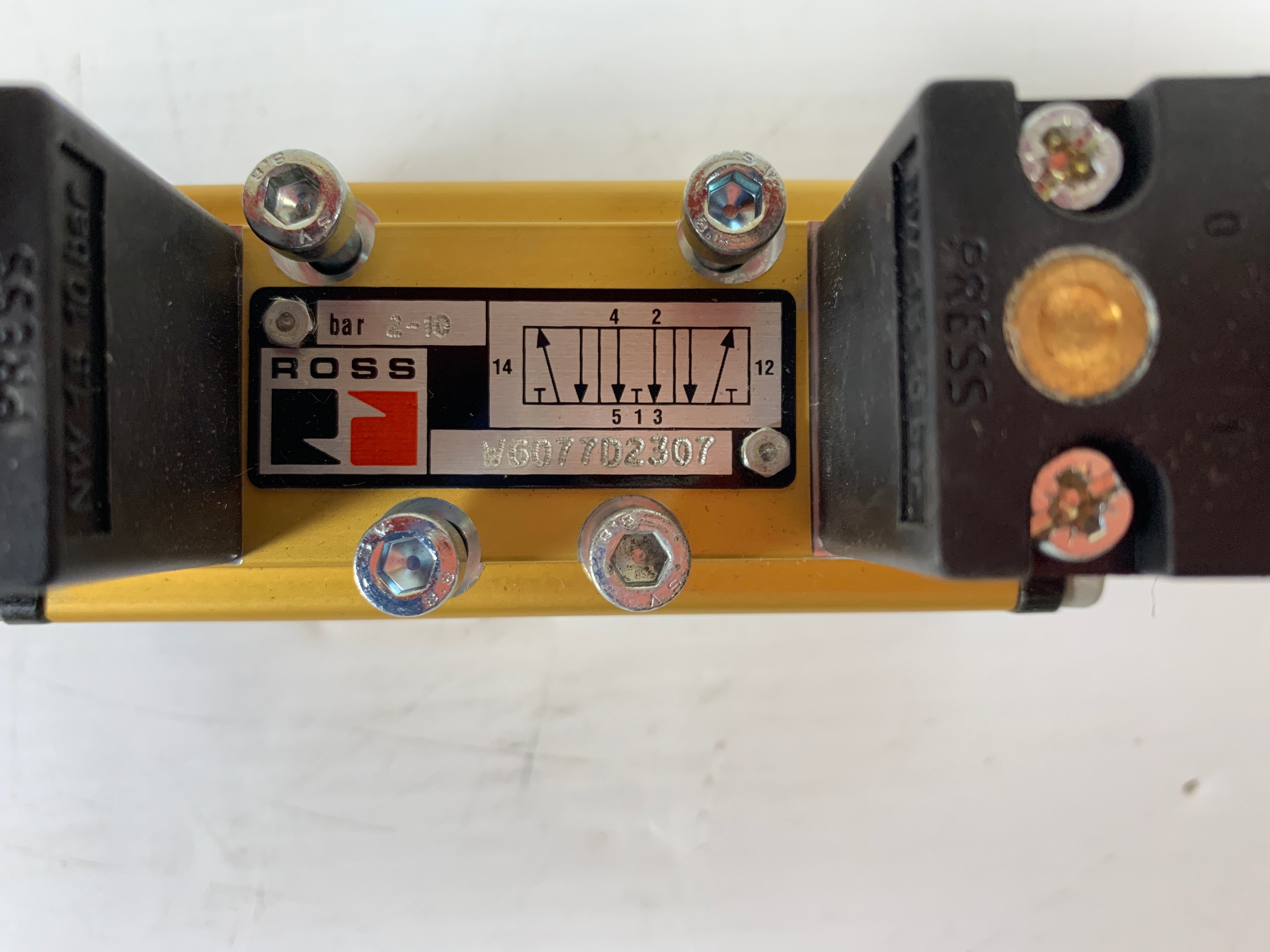 Ross Pneumatic Valve Model W6077D2307
