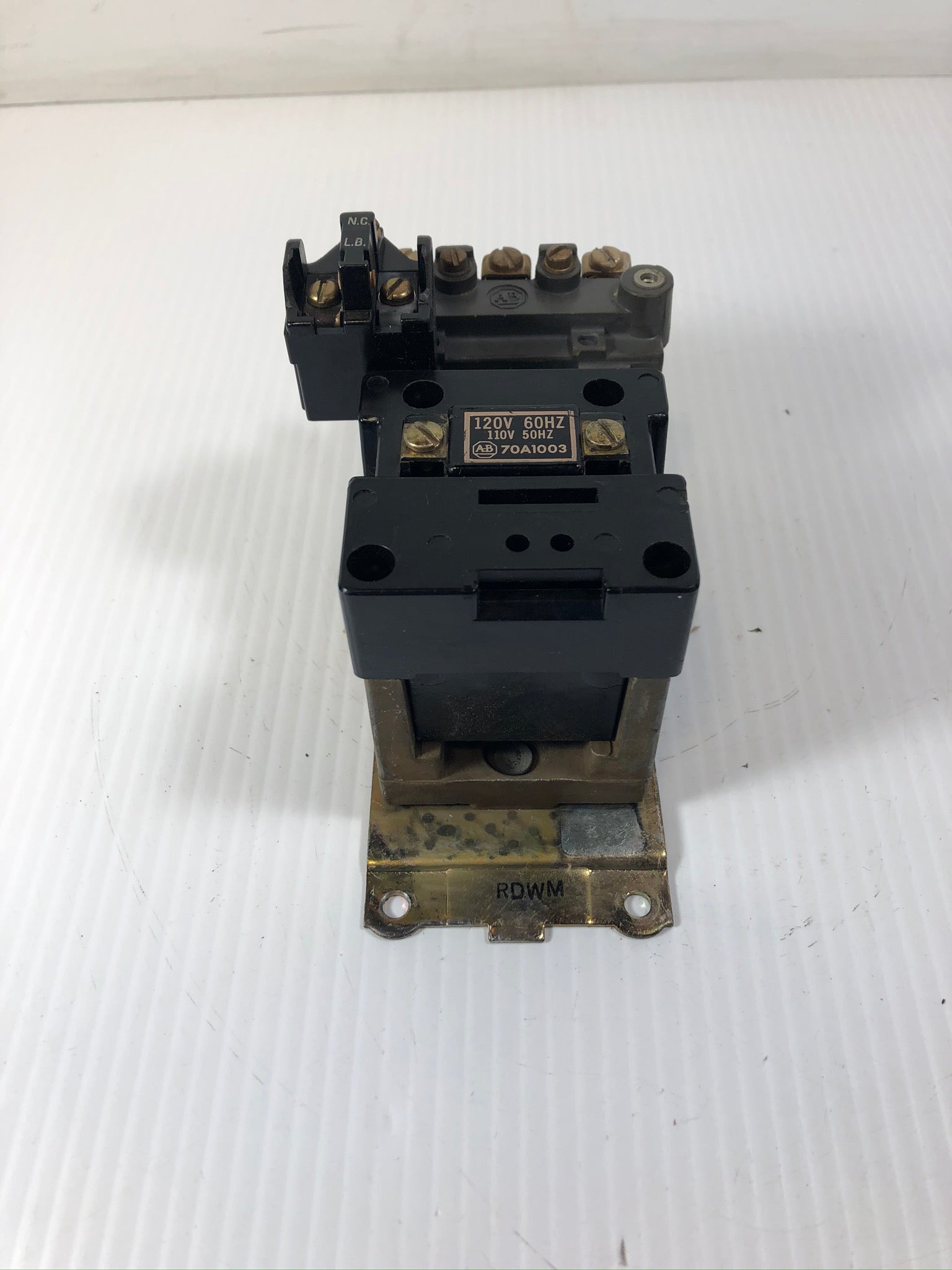 Alley-Bradley 70A1003 Starter Coil and 1495-HO Contact 18A Size 0