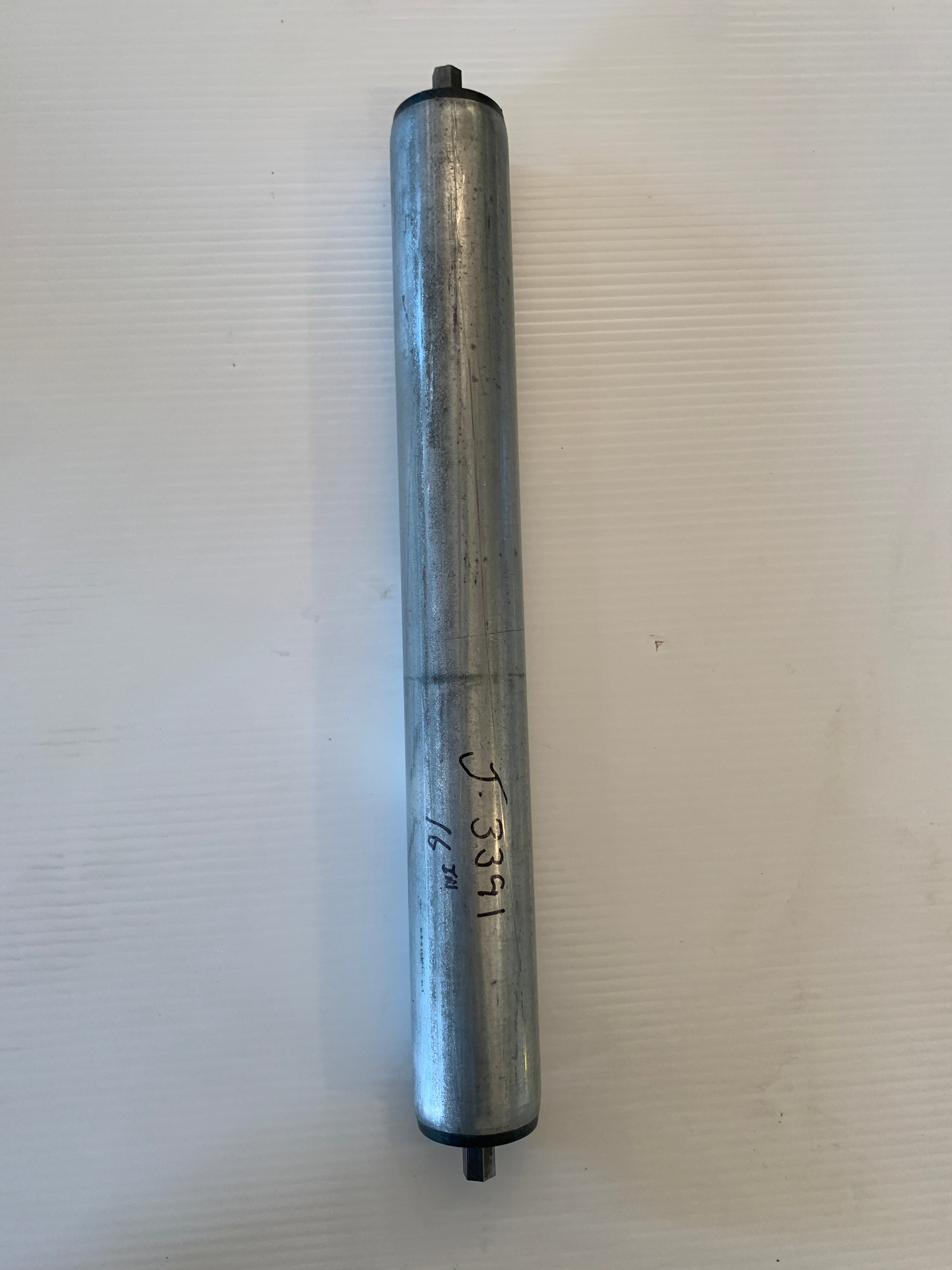 Gravity Conveyor Roller 21.5" L & 15.5" L x 1.89" O.D. x 0.44" Axle Width Qty. 2
