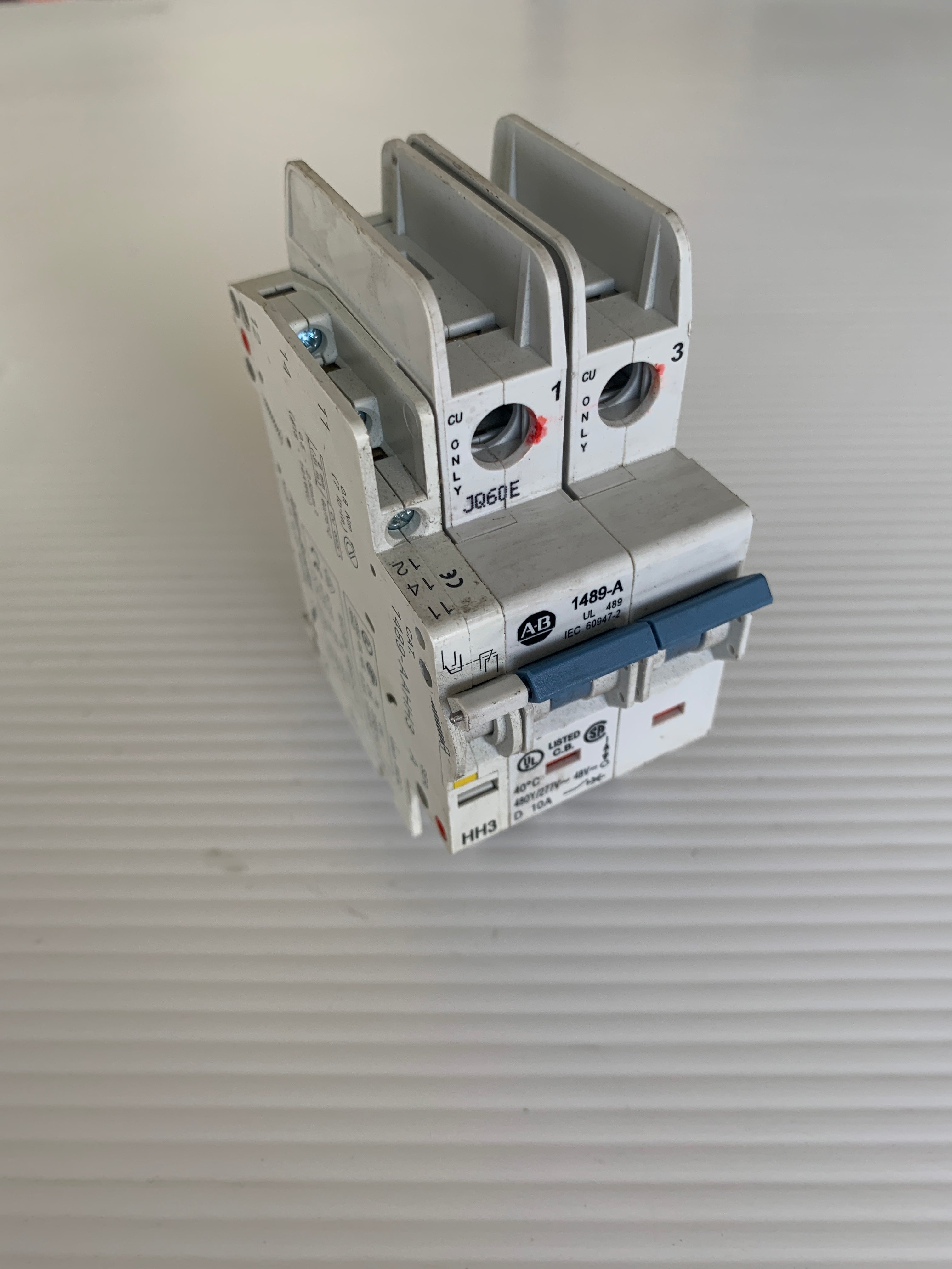 Allen-Bradley 1489-A2D100R Circuit Breaker 2 Pole Ser. A w/HH3 Auxiliary