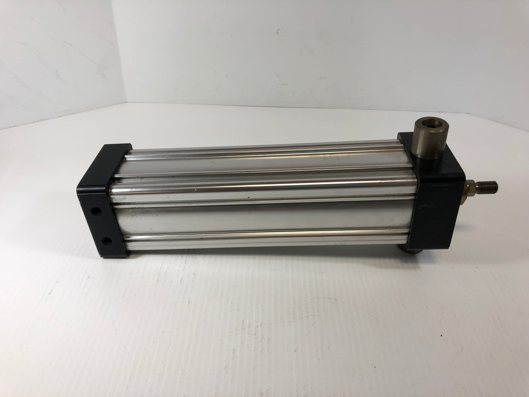 Fleetwood Goldco Wyard 300929 Pneumatic Air Cylinder 250 PSI