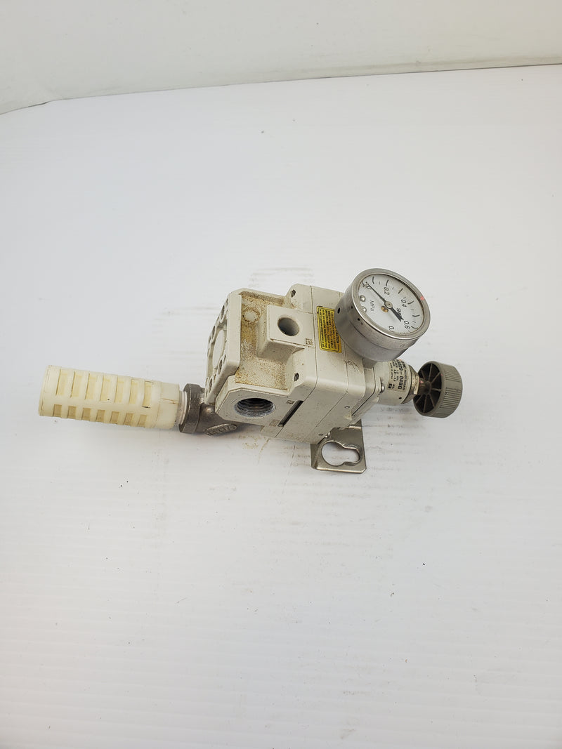 SMC IR3020-04BG Pneumatic Regulator Max Sup Press 1.0Mpa Output Press 0.01-0.8