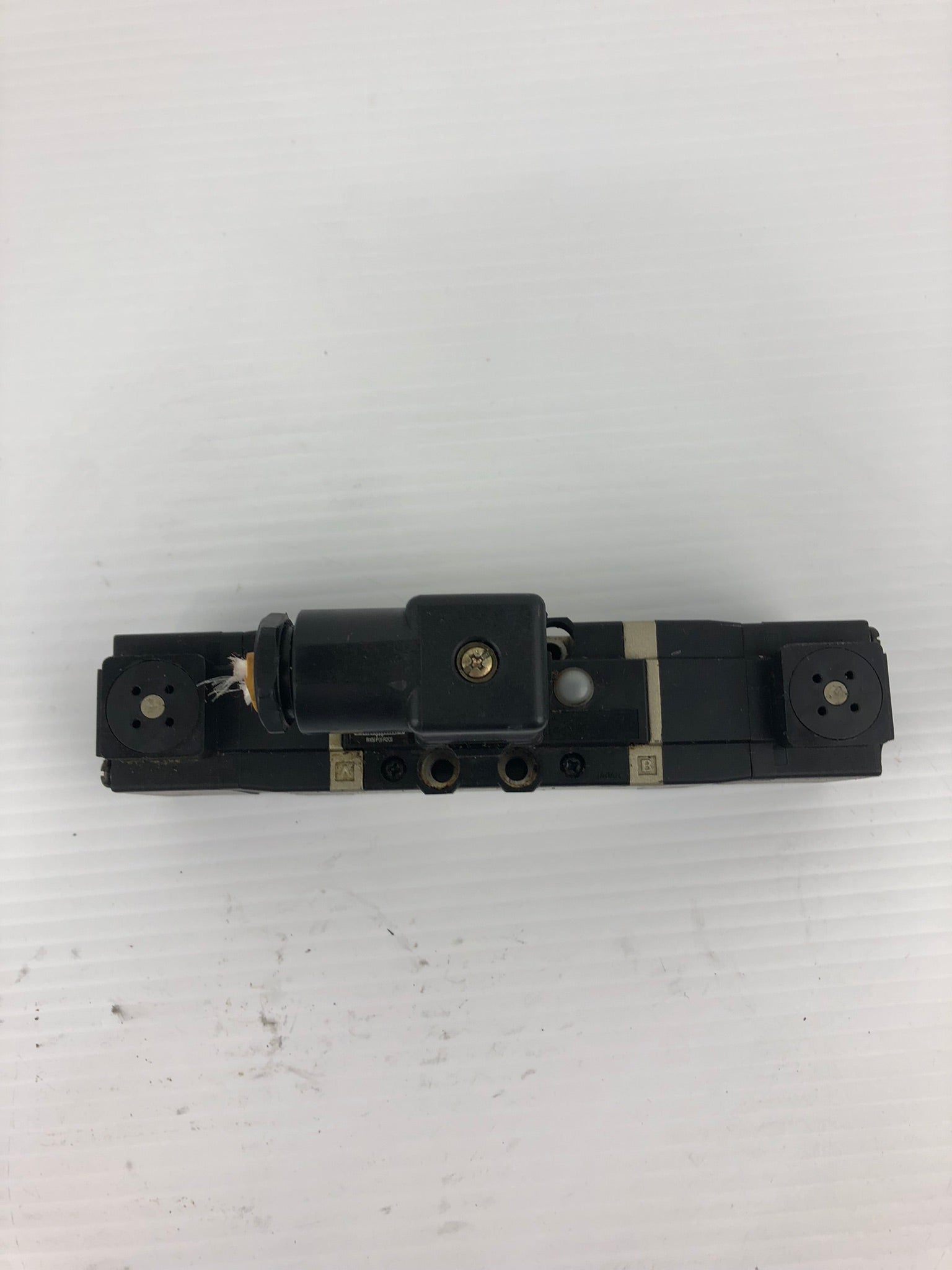 SMC VS7-6-FJG-D-9N Solenoid Valve - with UKL JALCO Connector