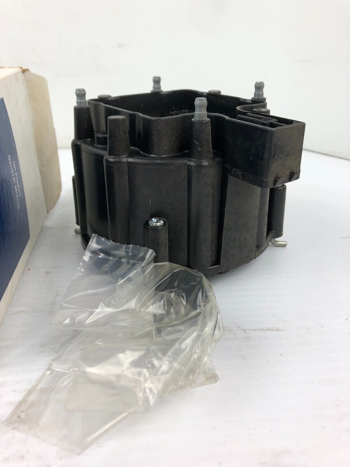 Delco Remy DR451 Distribution Cap #D337