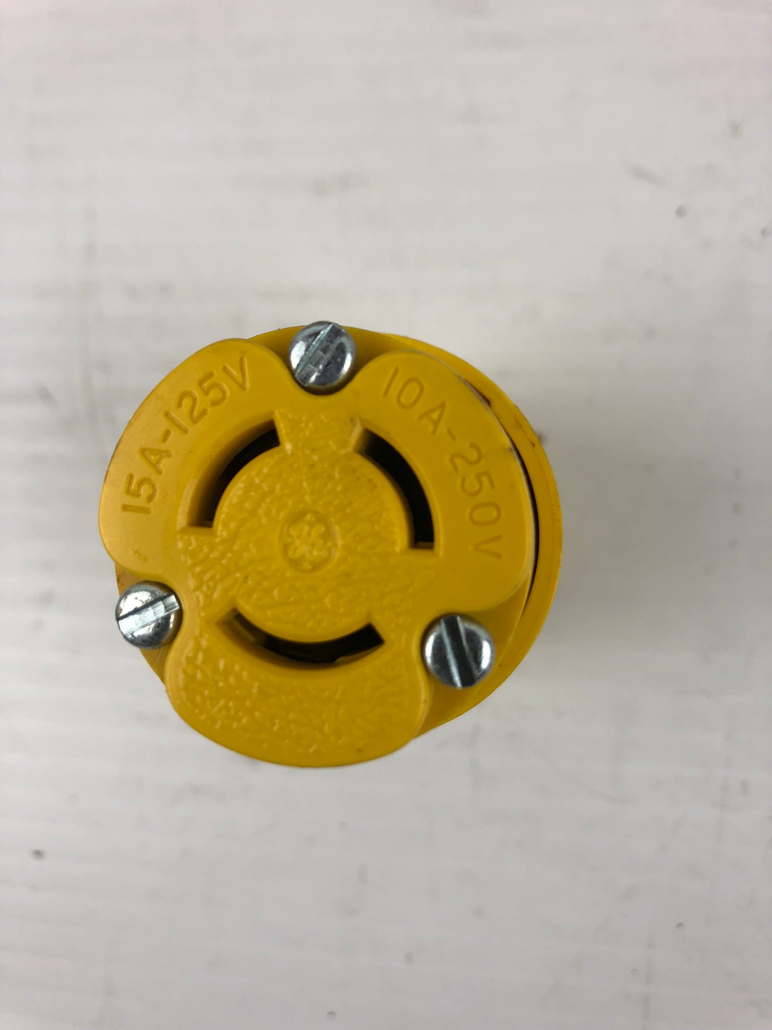 GE GLD 7555 Dyna Mate II Locking Connector 3 Pole General Electric - Box of 10