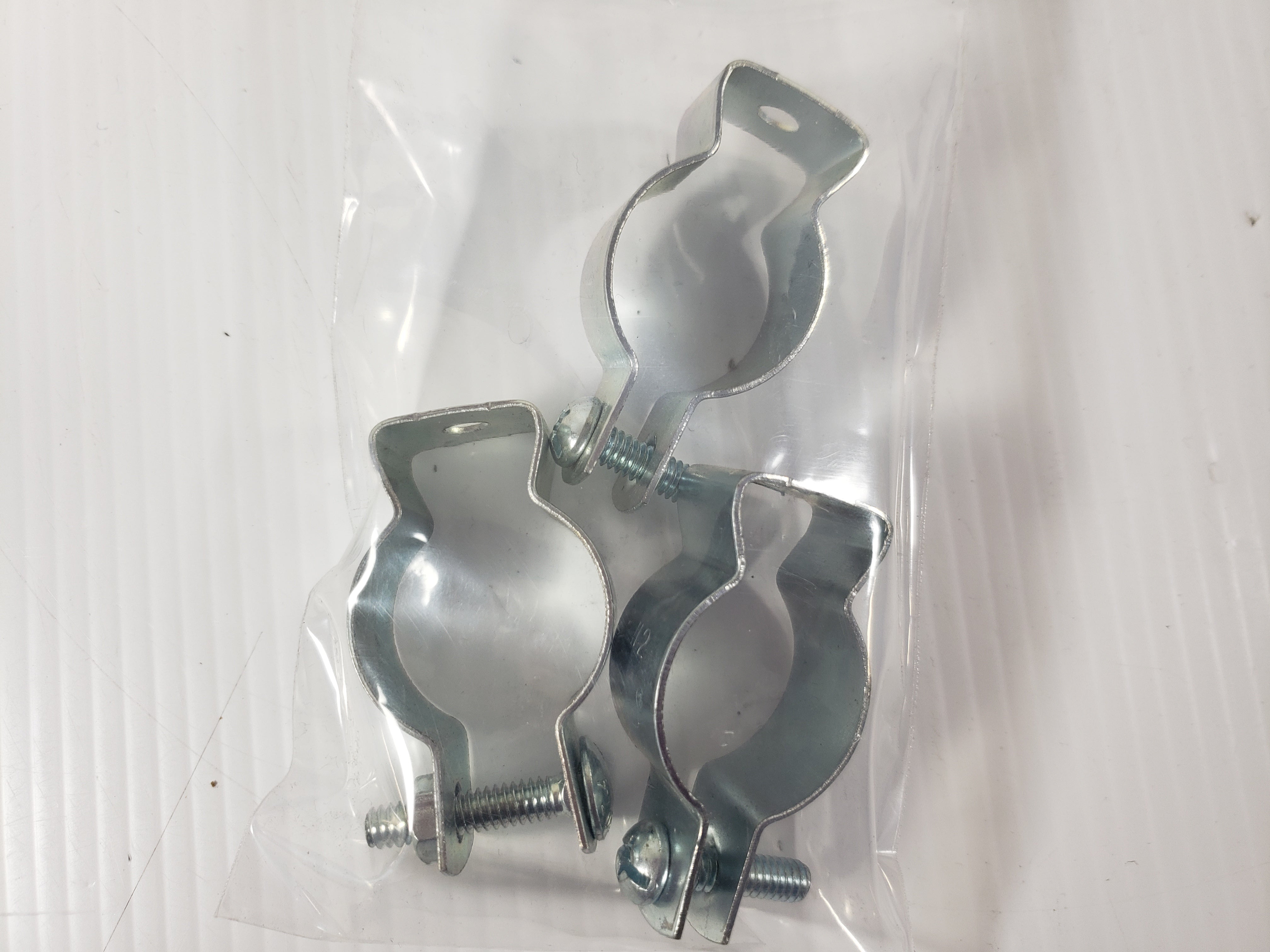 Conduit Hangers 1" (Lot of 3)