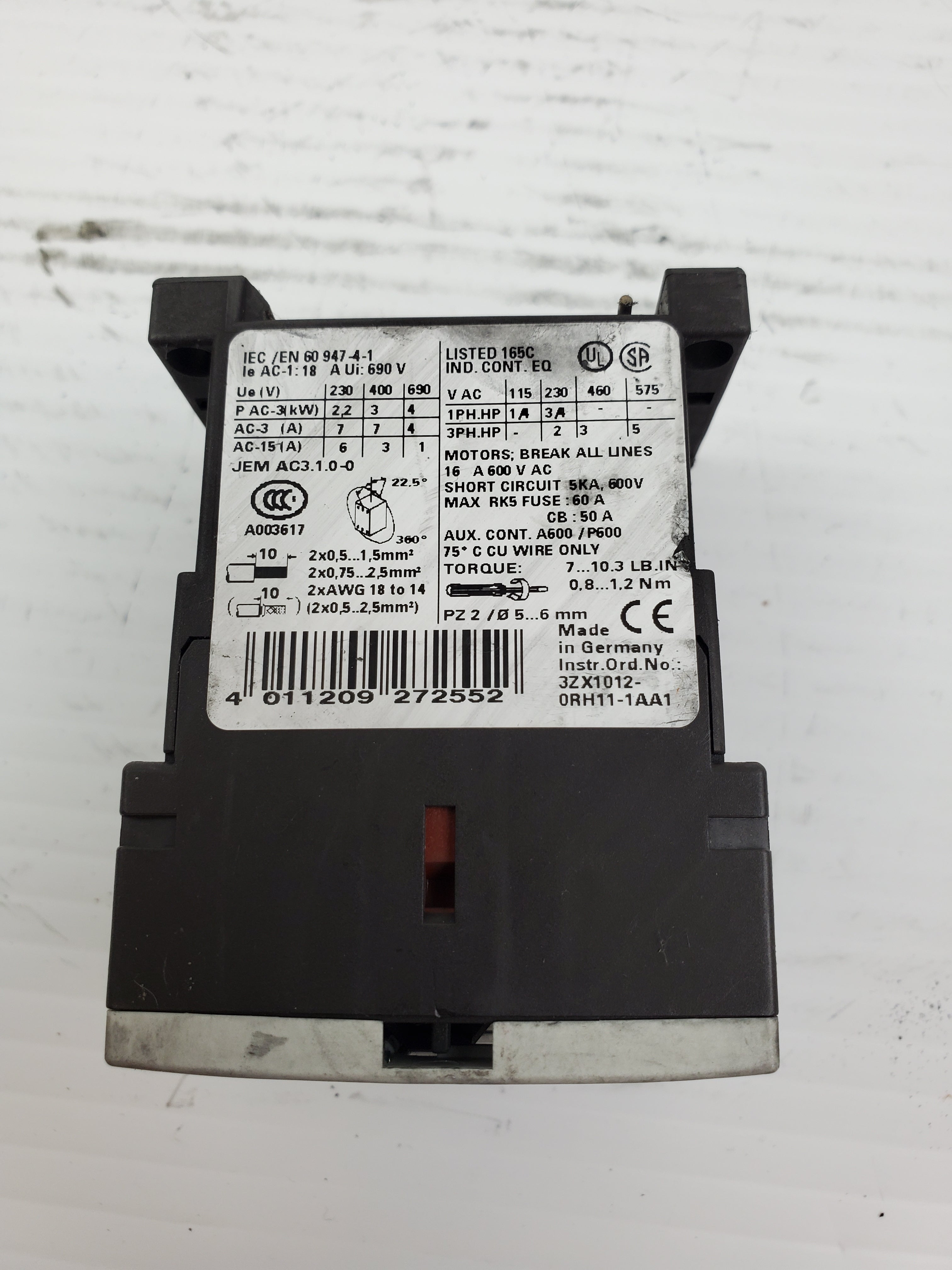 Siemens 3RT1017-1BB42 Contactor 600V 3RT10171BB42