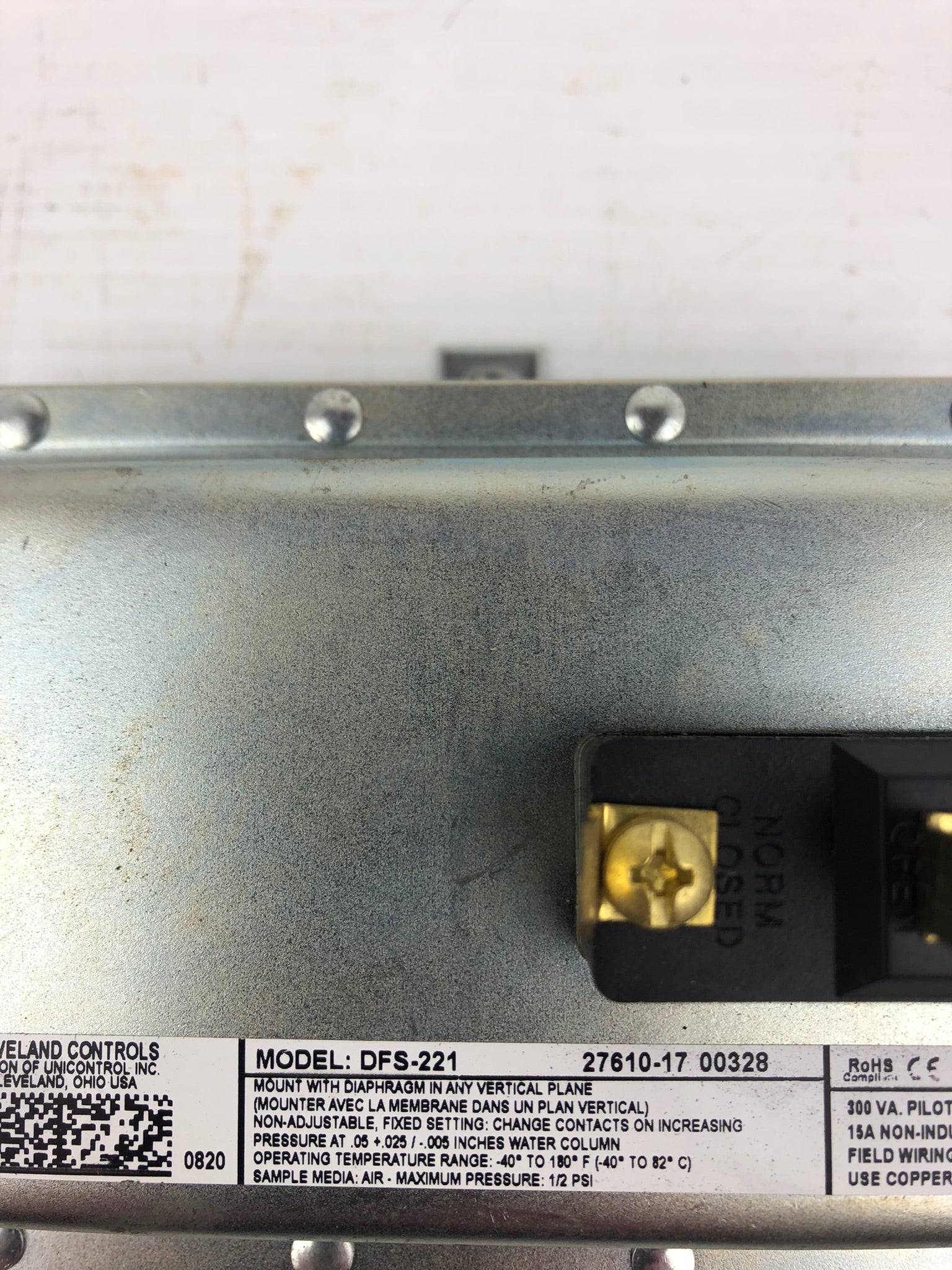 Cleveland Controls DFS-211 Air Pressure Switch 120-277 VAC