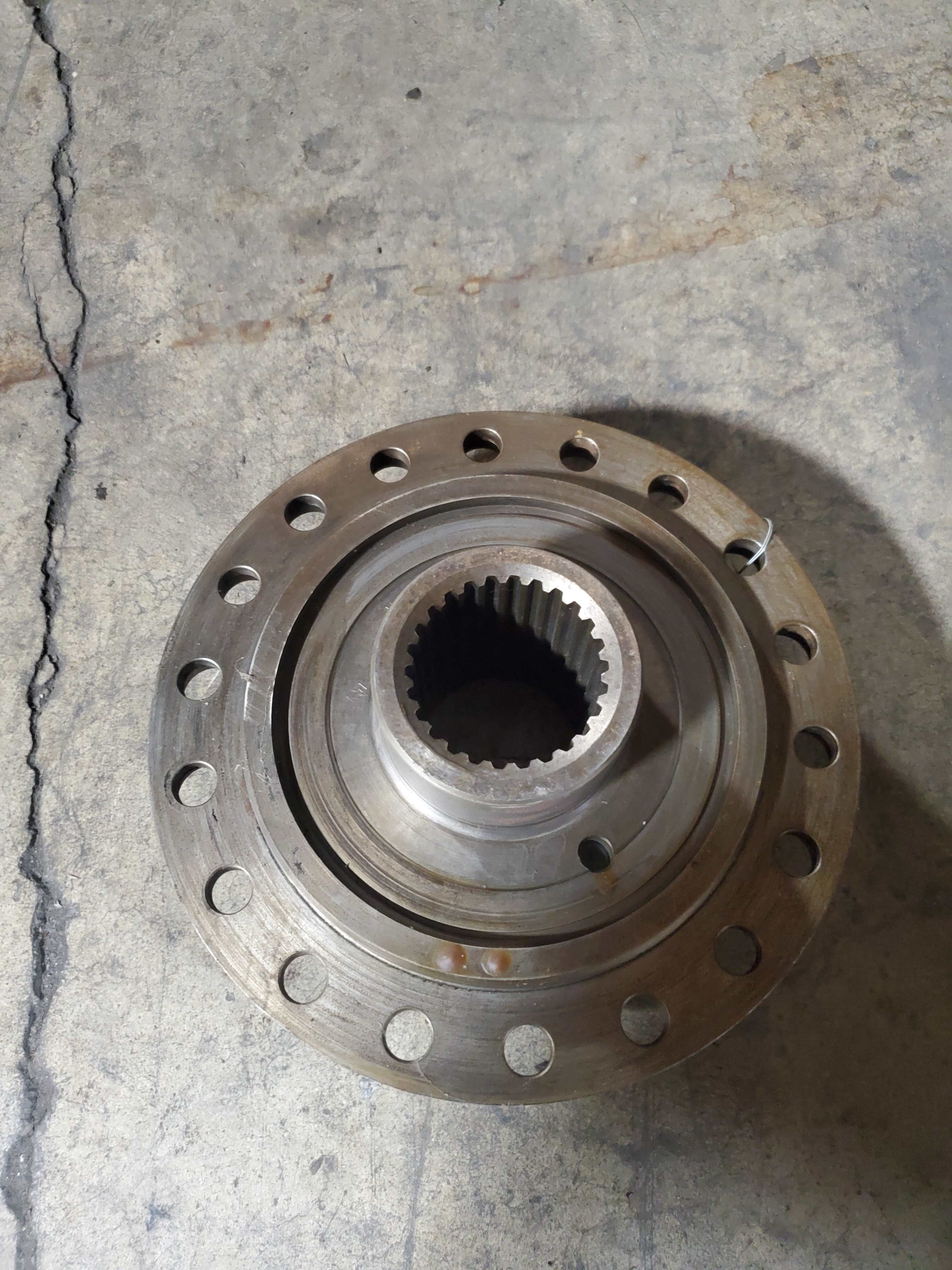 Caterpillar 1T-0776 Hub CAT 1T0776 2J6961 A