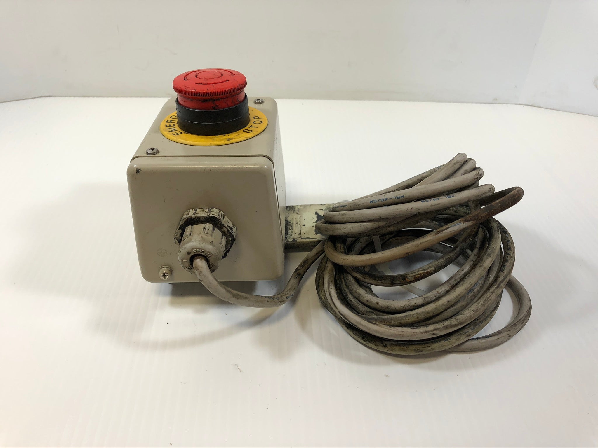 Emergency Stop Push Button Switch AHX901A Right Mount with Cable