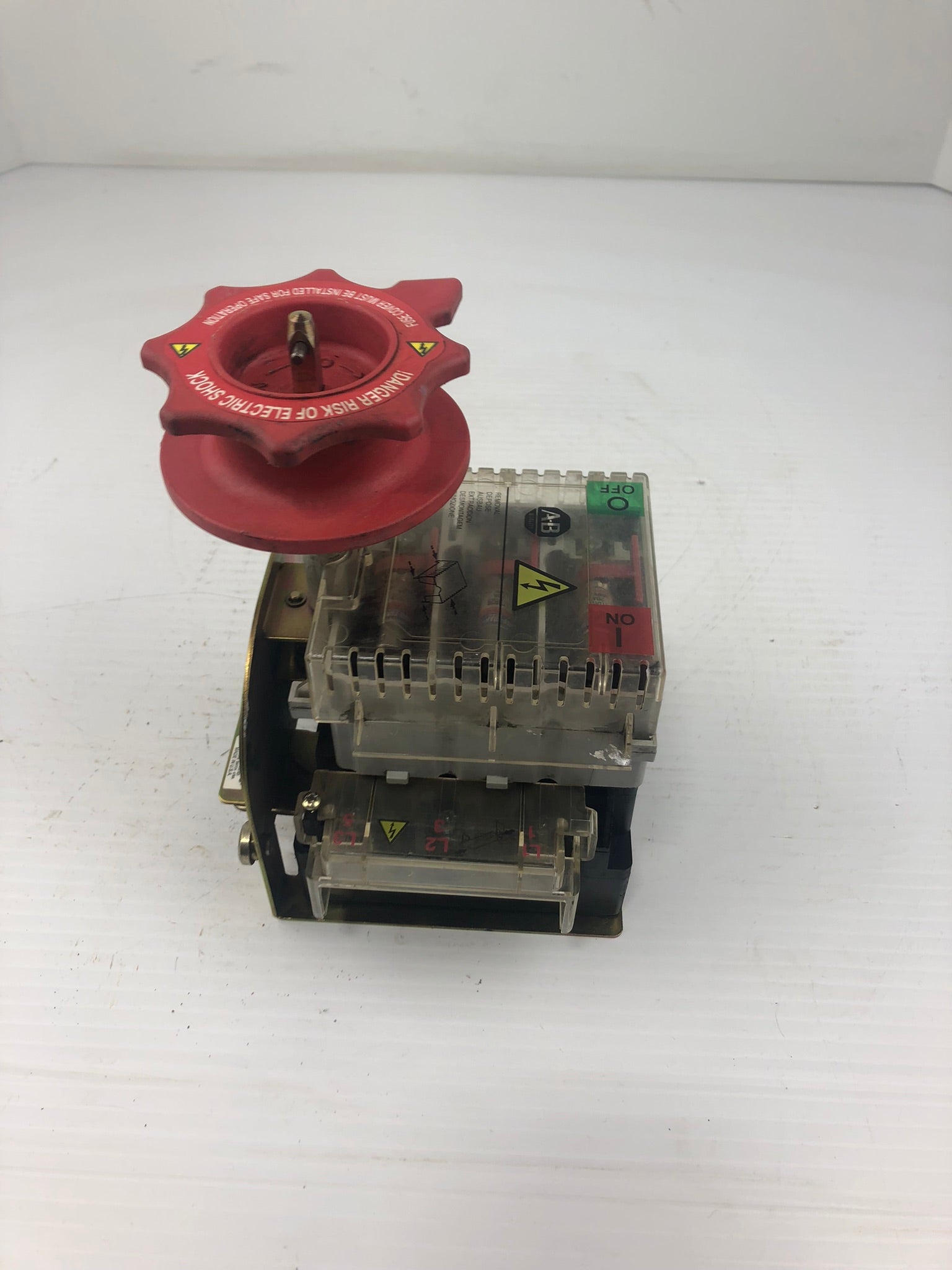 Allen-Bradley 194RF-NC030* Ser A Fused Disconnect Switch Mounted