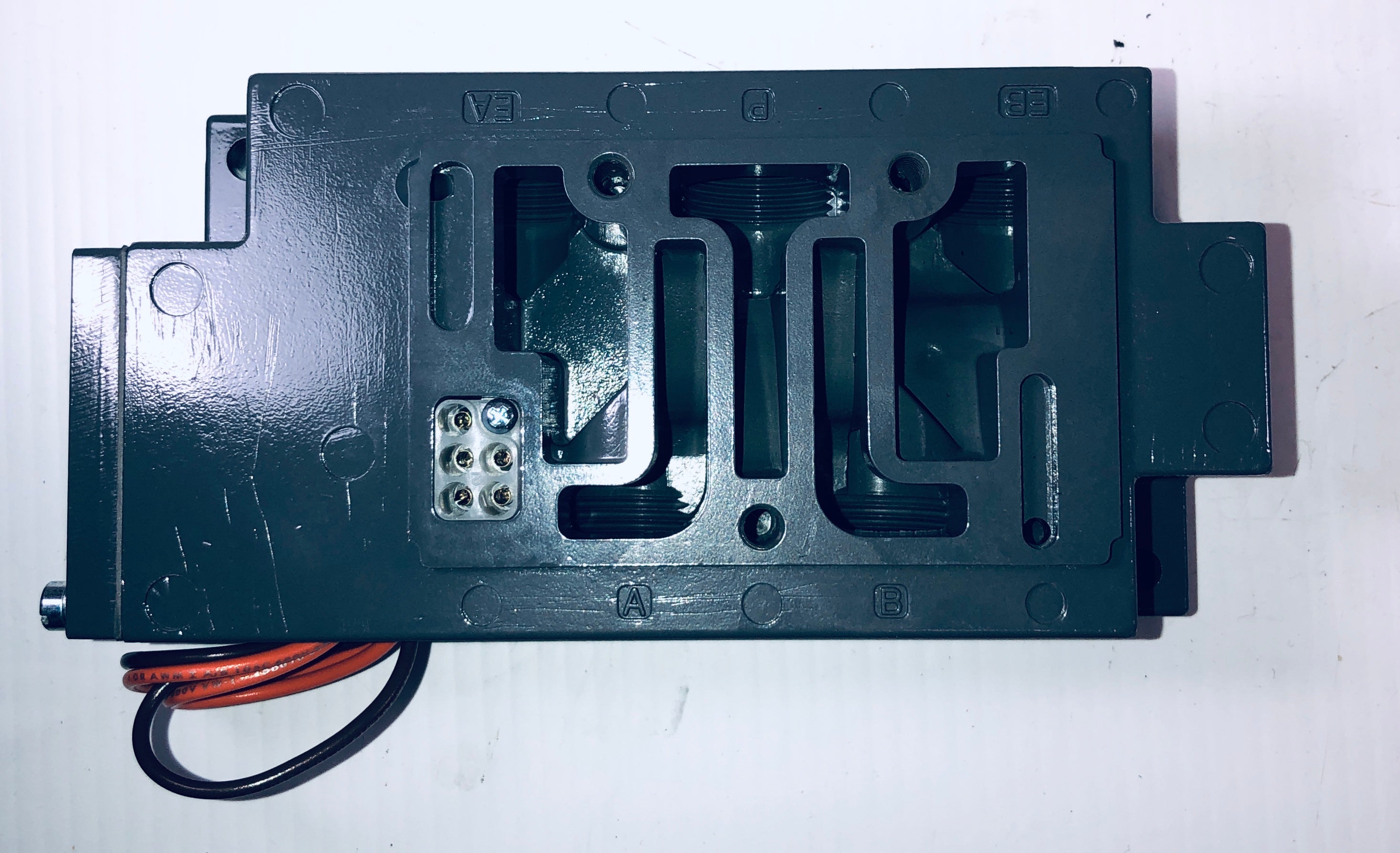 Numatics Solenoid Base Manifold 555BA43AMT14X61