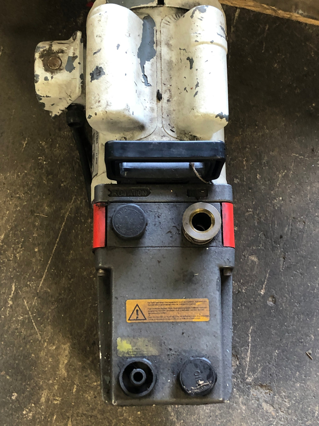 Edwards 2 Stage High Vacuum Pump E2M8 GE 1 HP Motor 5KCR47UG26BT