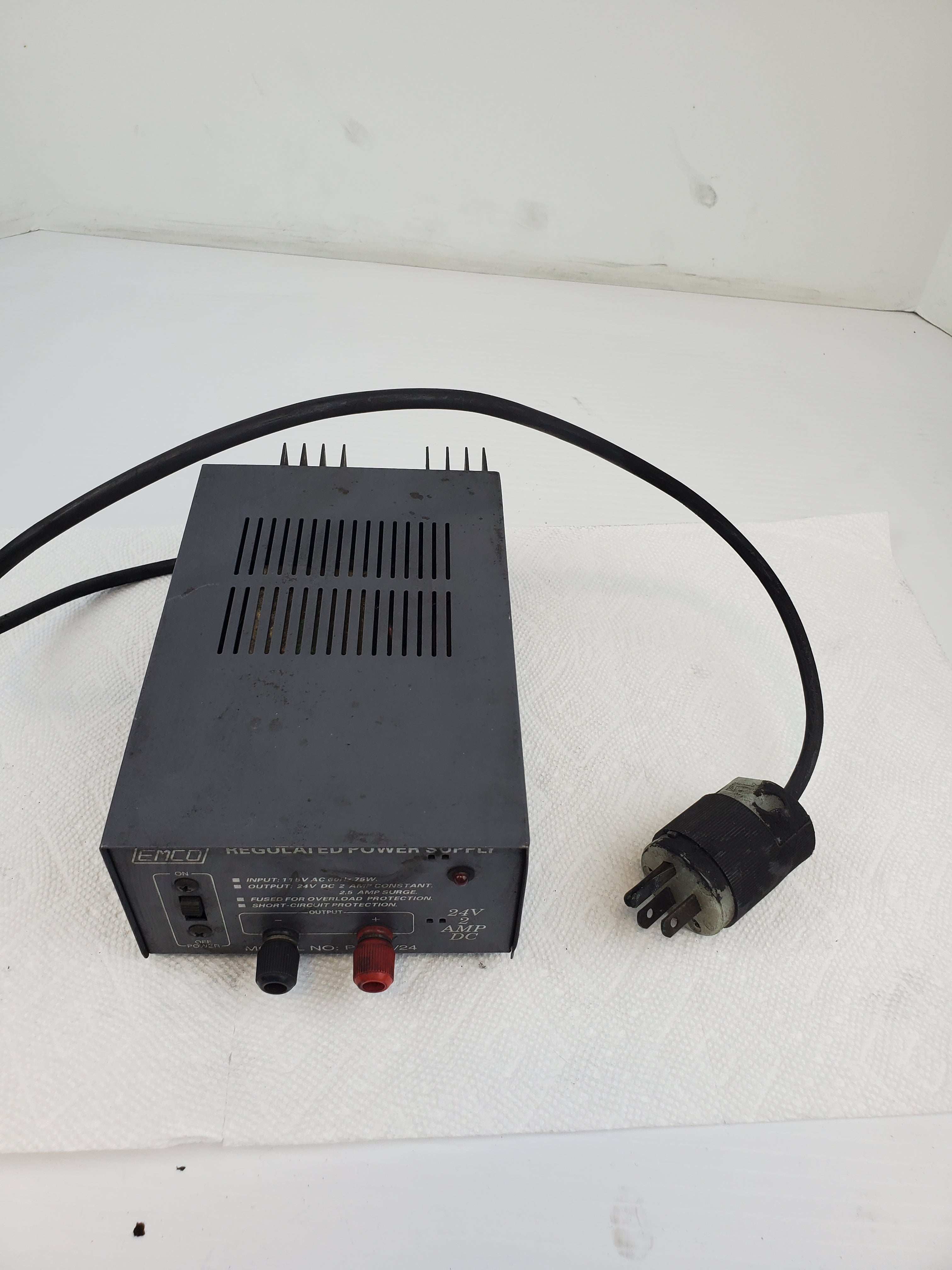 Emco PSR-2/24 Regulated Power Supply 24V 2 Amp DC