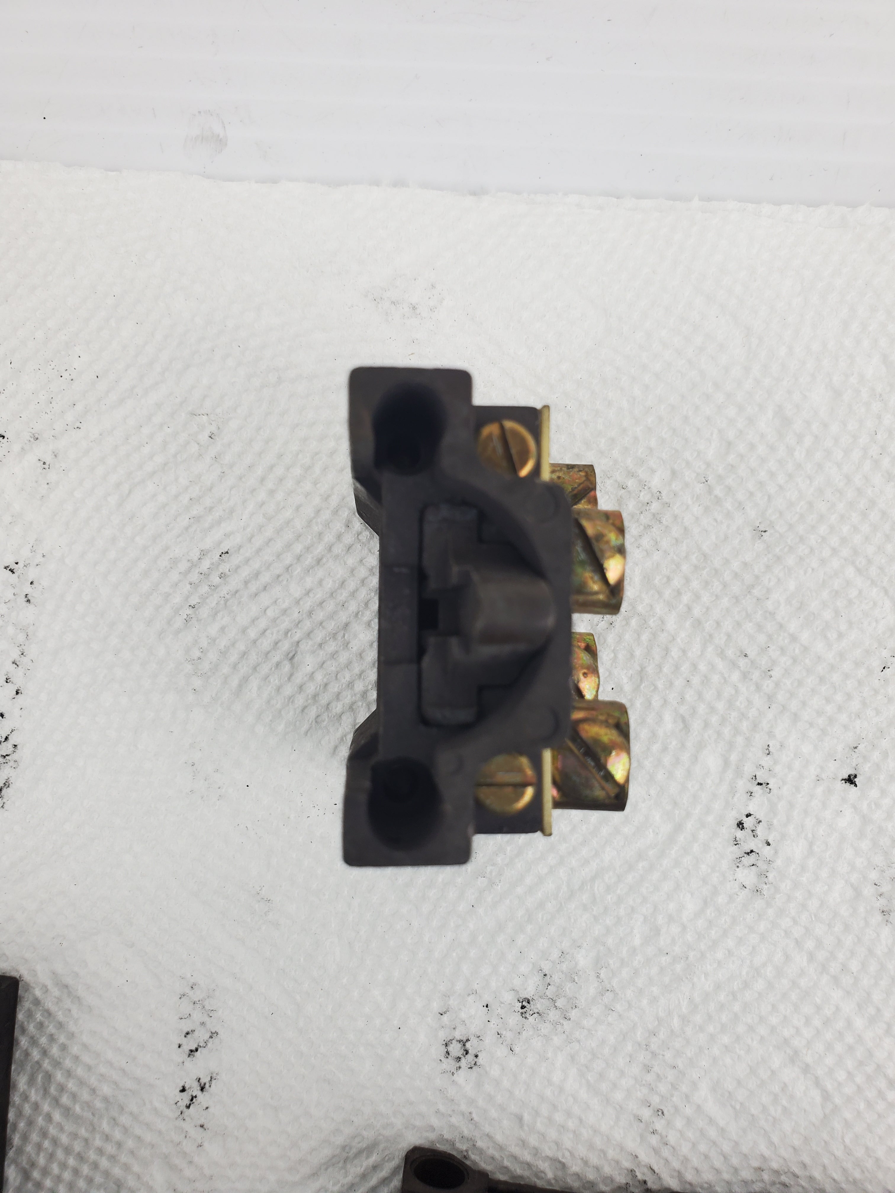 Sylvania BA 734G Relays - Heavy Pilot Duty 600V Max (Lot of 11)