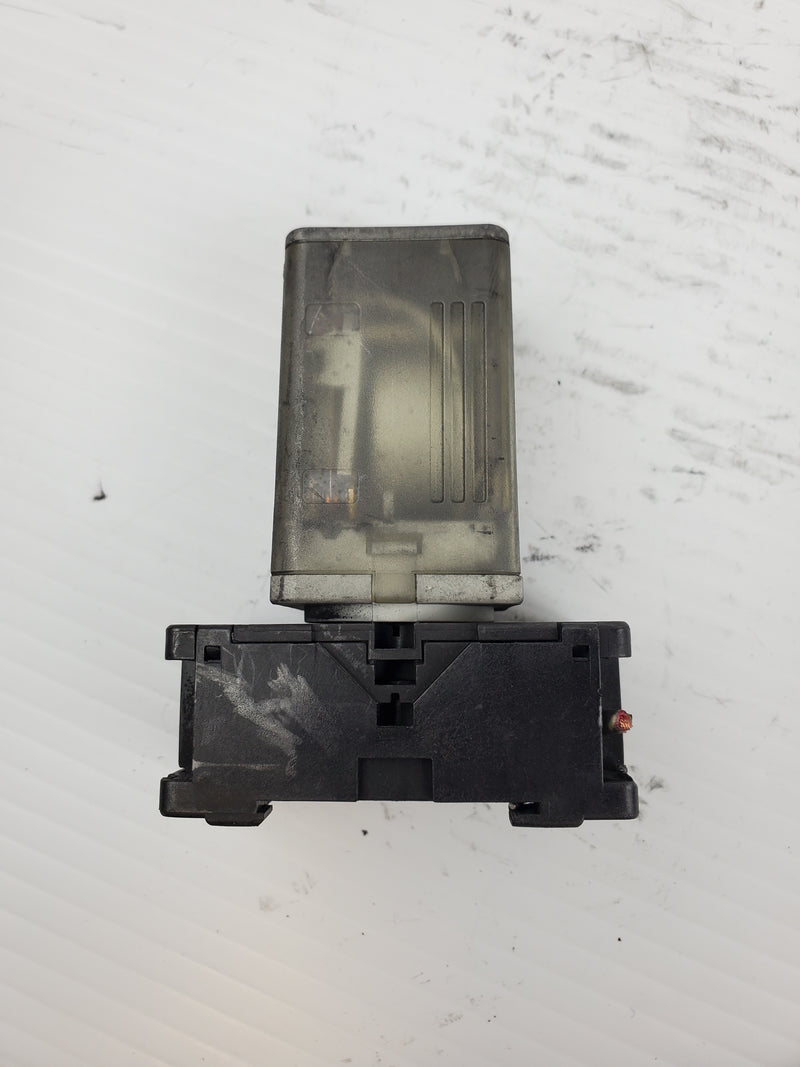 Allen-Bradley 700-HA32A1 Series A120 VAC Relay With 700-HN100 Series B Socket