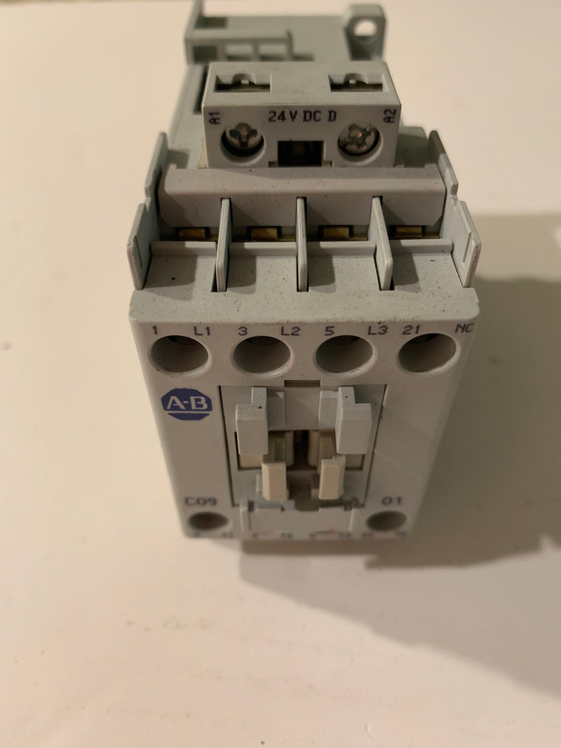 Allen-Bradley 100-C09D*01 Contactor