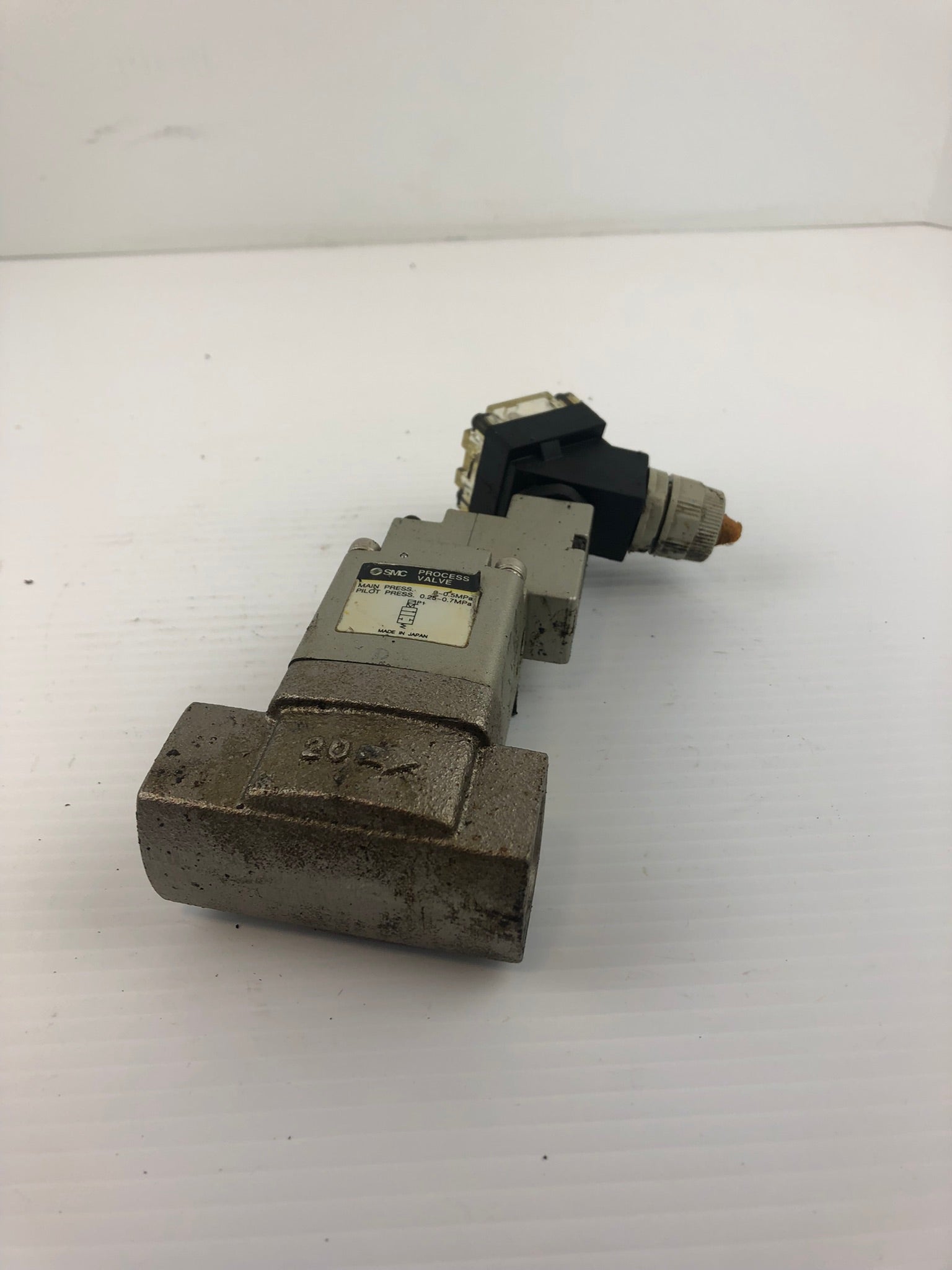 SMC VNC311A Solenoid Valve with Process Valve AC 110V 50/60 Hz