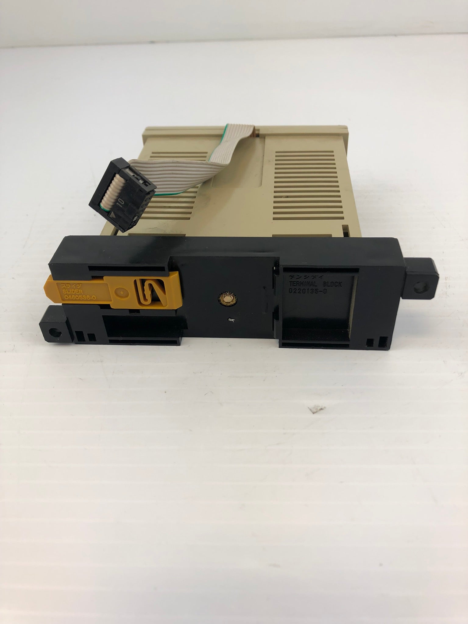 OMRON 3G2A3-OC221 Output Module 2 AMP 250V