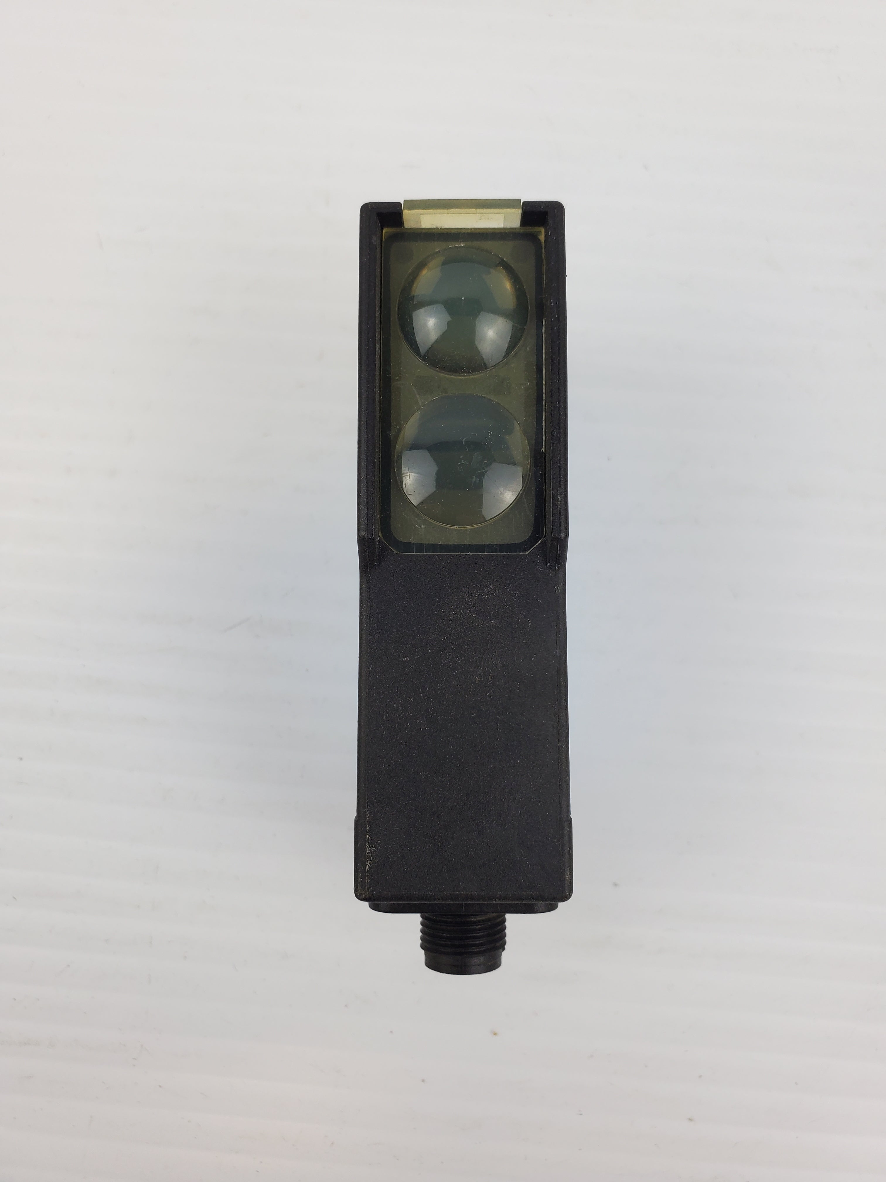 SMC WT27-2F410 Photoelectric Sensor Switch 1013268