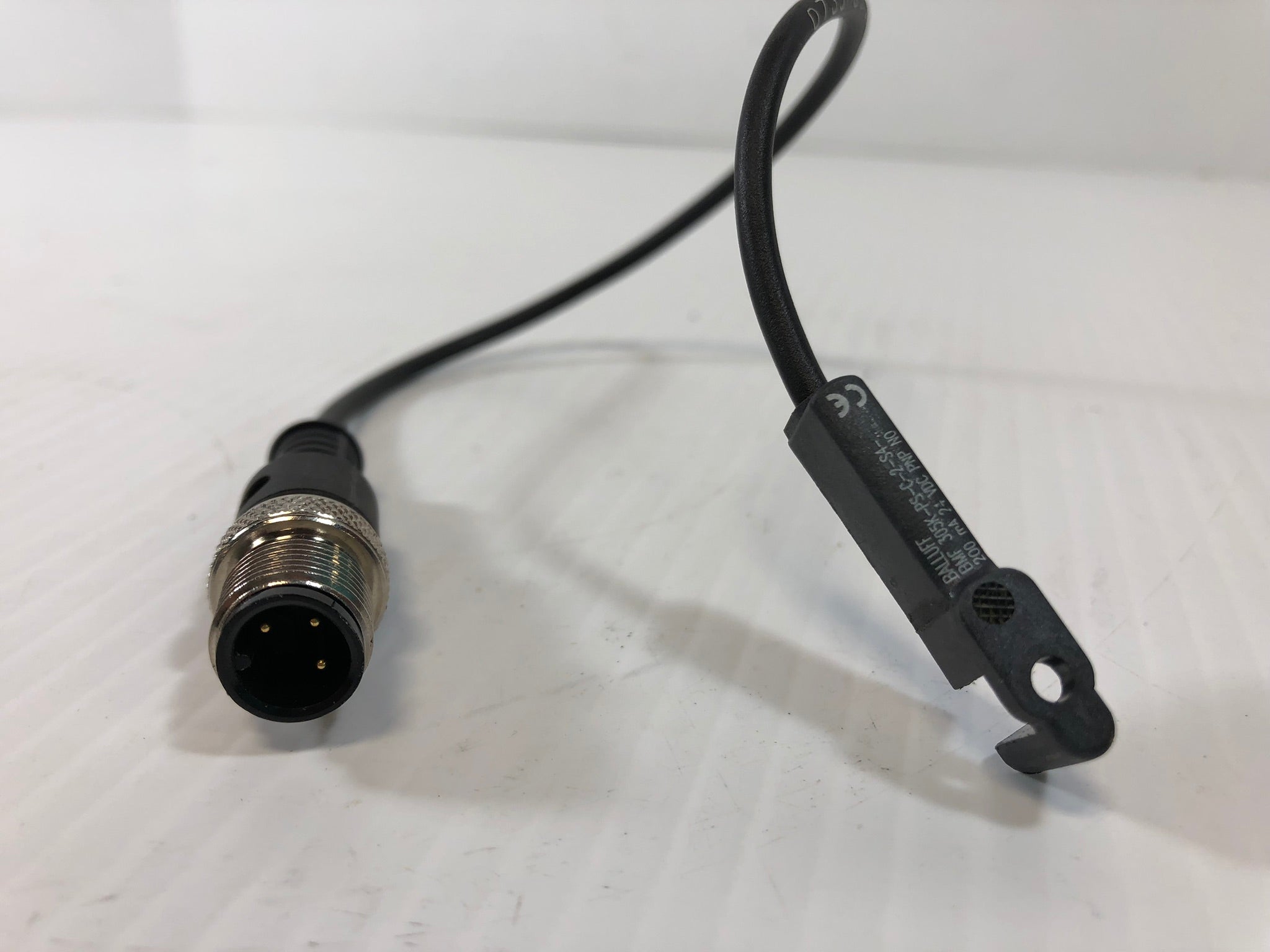 Balluff BMF 305K-PS-C-2-S4-00.5 Sensor