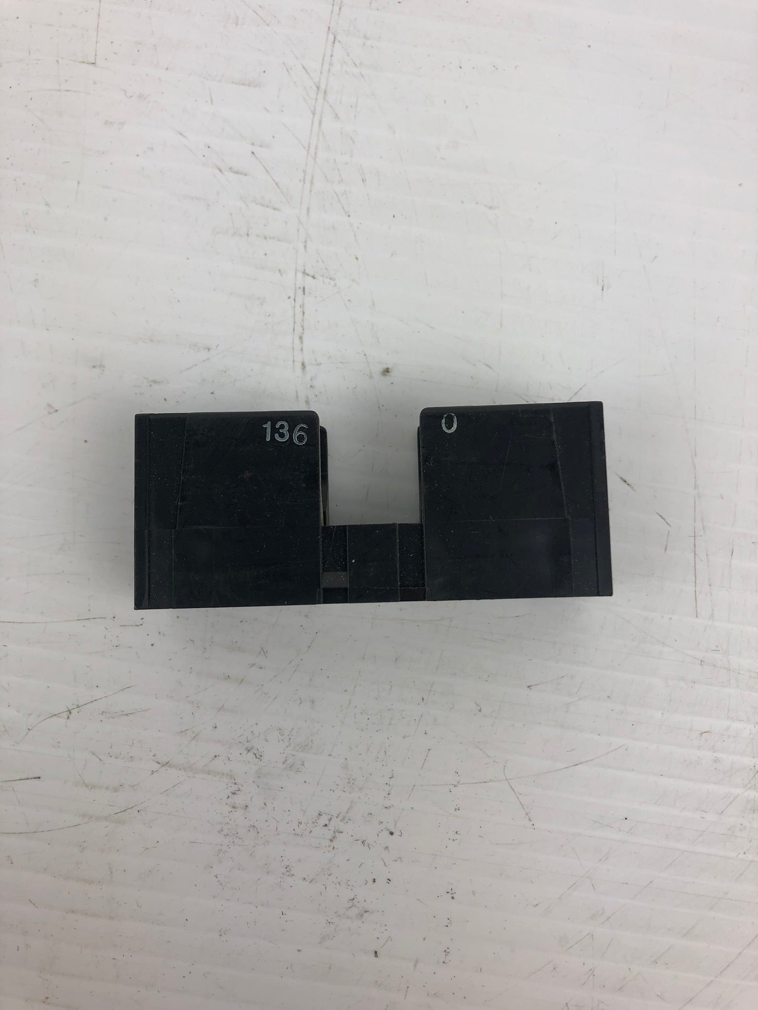 Littelfuse L60030C-1PQ Fuse Holder 600V - 30A
