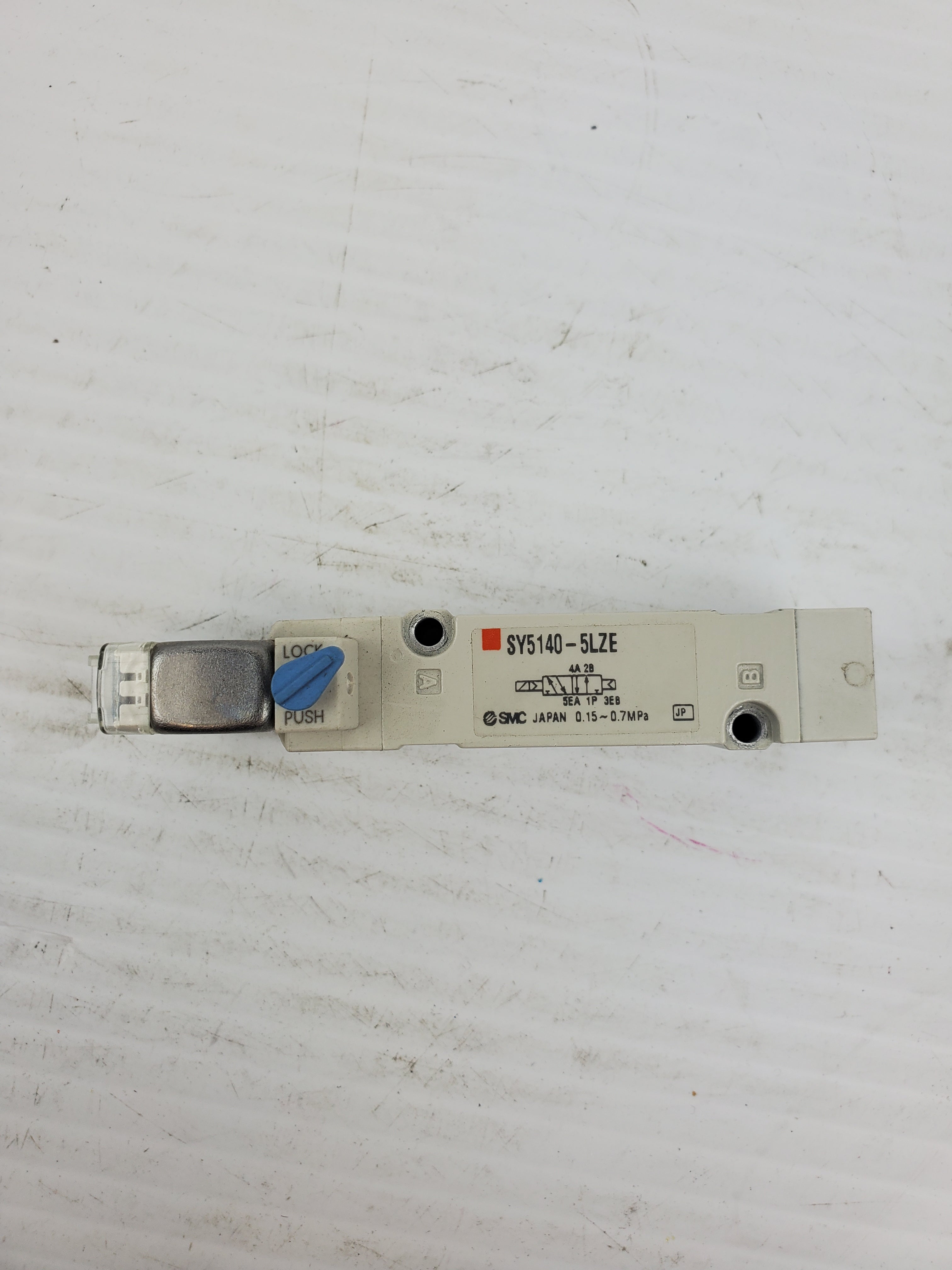 SMC SY5140-5LZE Solenoid Valve 0.15-0.7MPa SY51405LZE