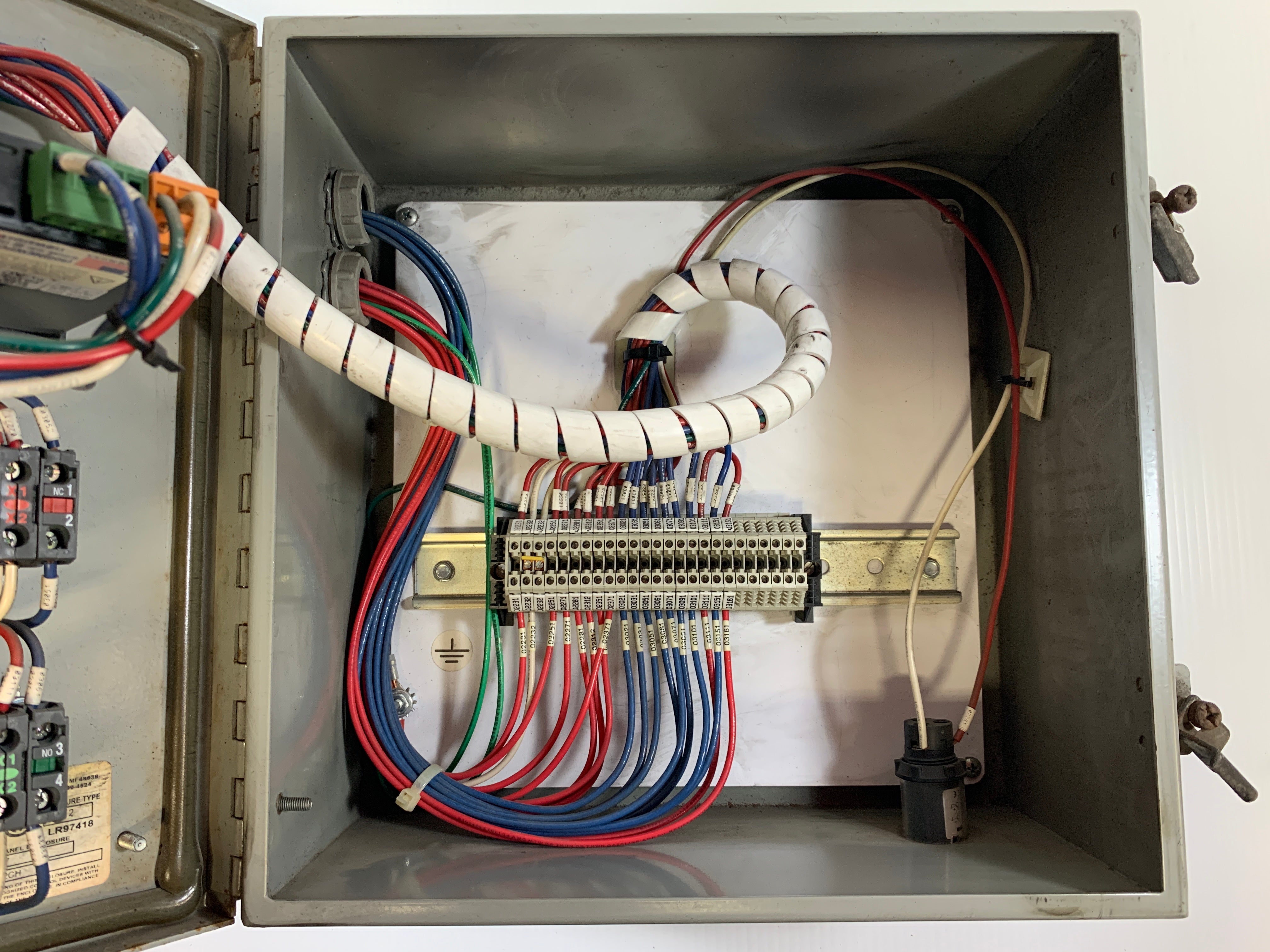 Electrical Box w/ Push Buttons and Newport Counters