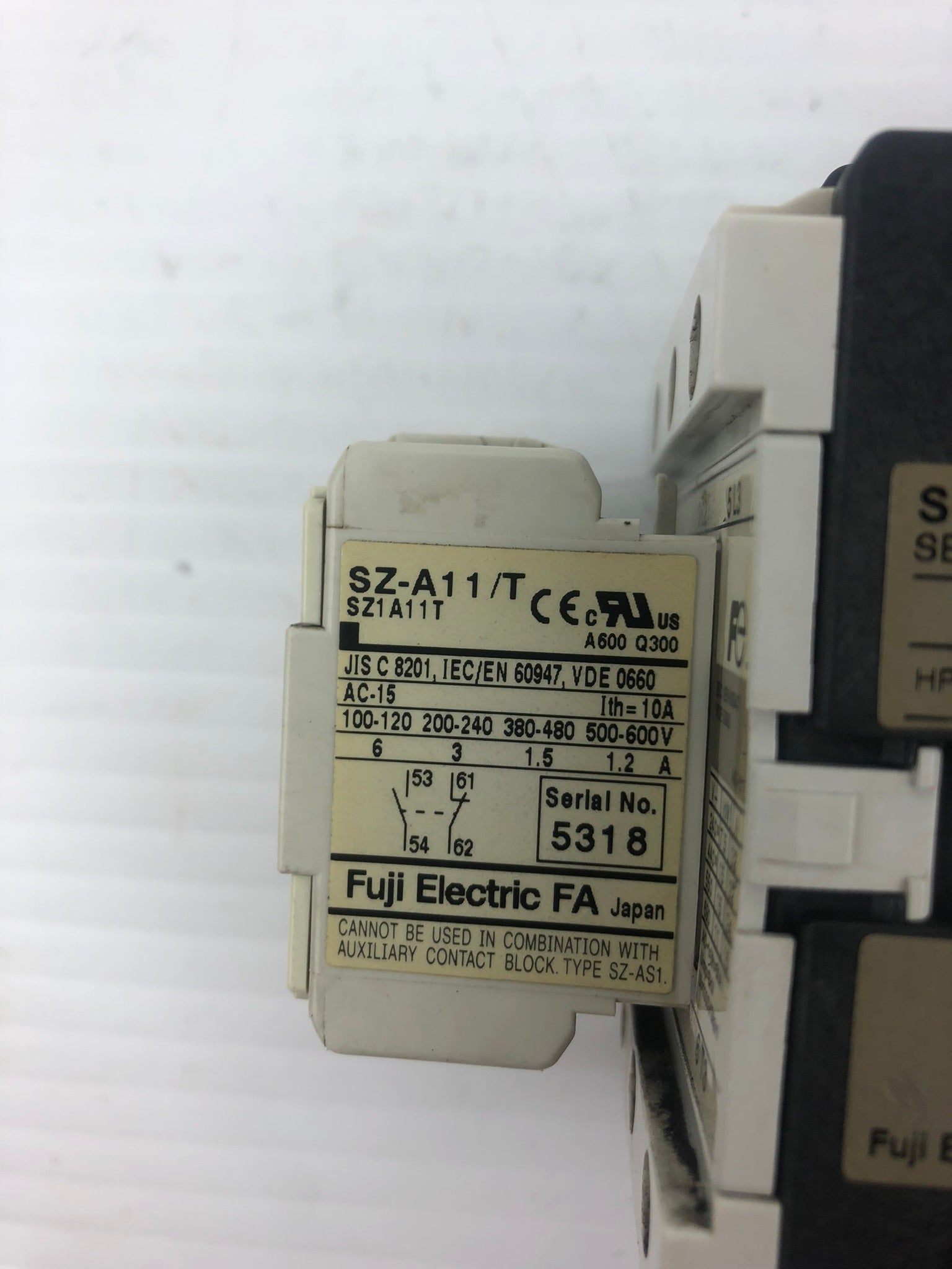 Fuji Electric SC-E1/G SE32AG Contactor Fuji SZ-A11/T Auxiliary SZ-Z31 Coil