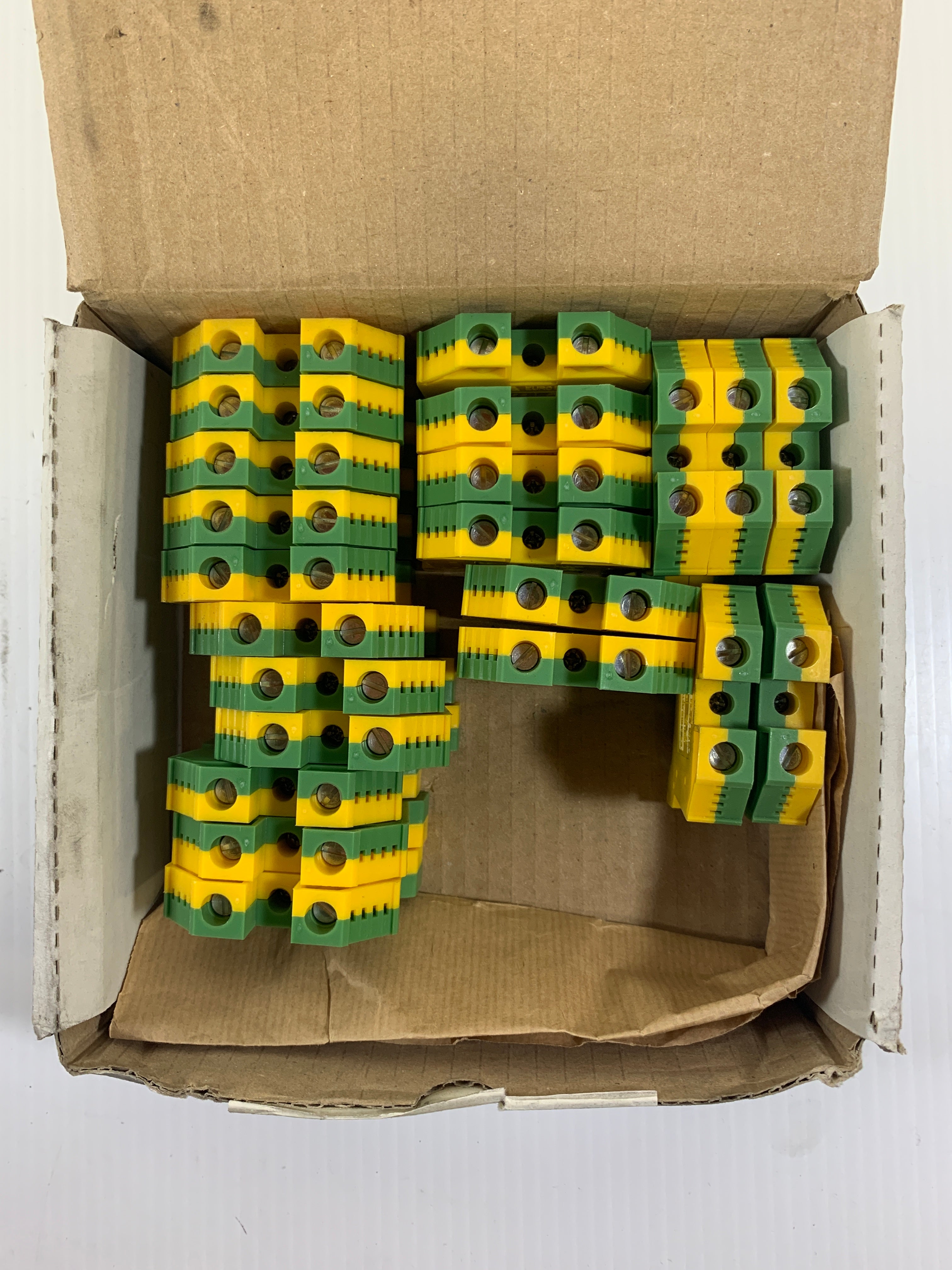 DINnectors DN-G4 E16-25 14-4 AWG Fuse Holder - Box of 22