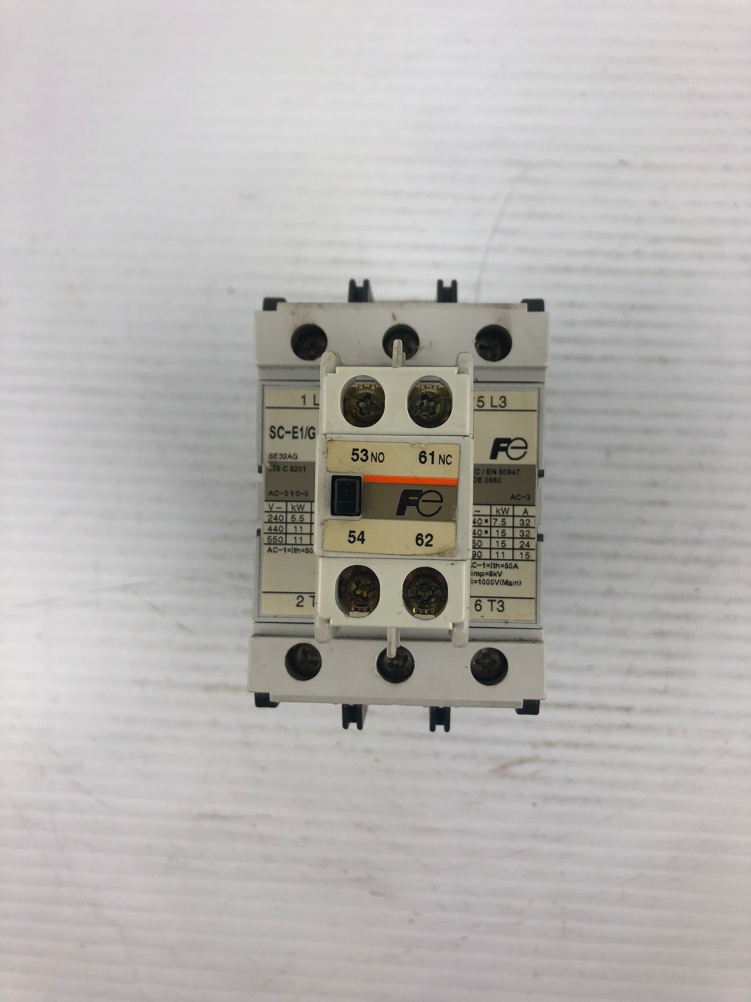 Fuji Electric SC-E1/G Contactor with Fuji SZ-A11T Fuji SZ-Z36 Coil Surge