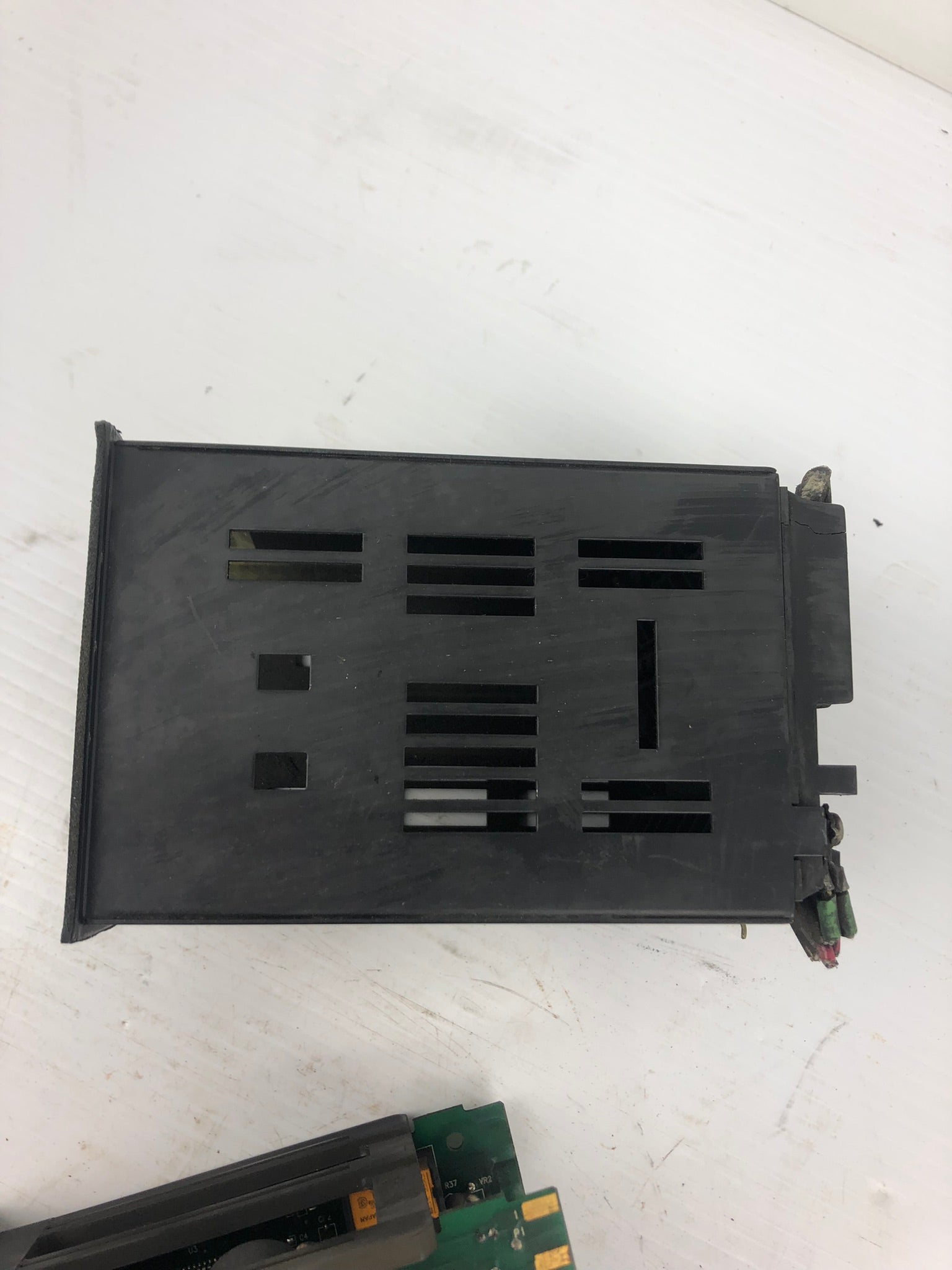 Honeywell DC300L-0-100-20-0000-0 Controller UDC3000 Versa Pro