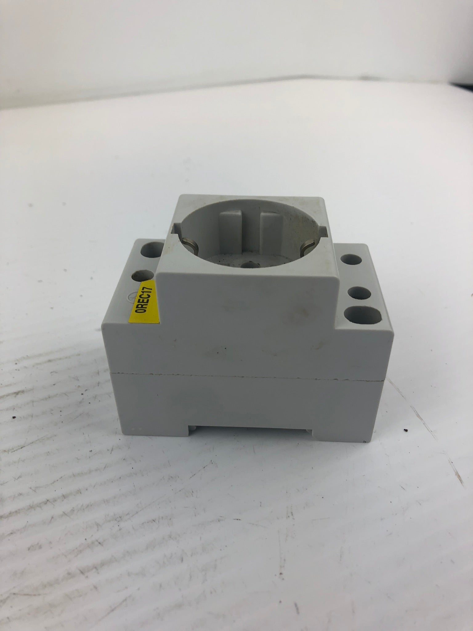Lindner 1893 Socket Outlet 10-16/250V