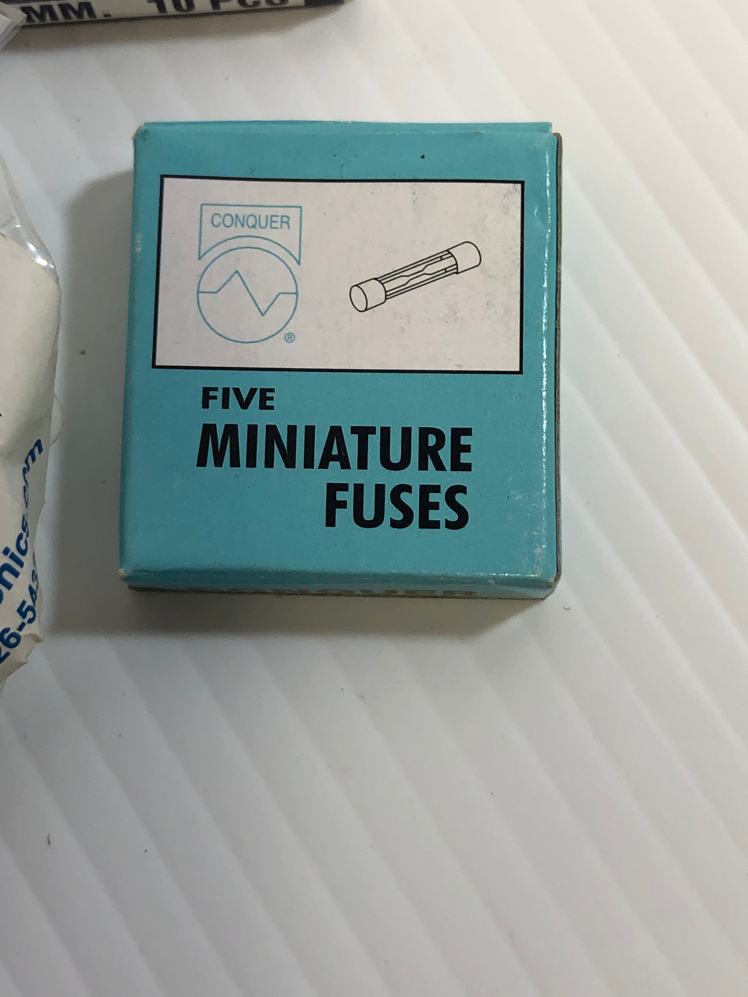Miniature 2 Amp Fuse Lot Conquer, All Electronics, Eagle - Lot of 20