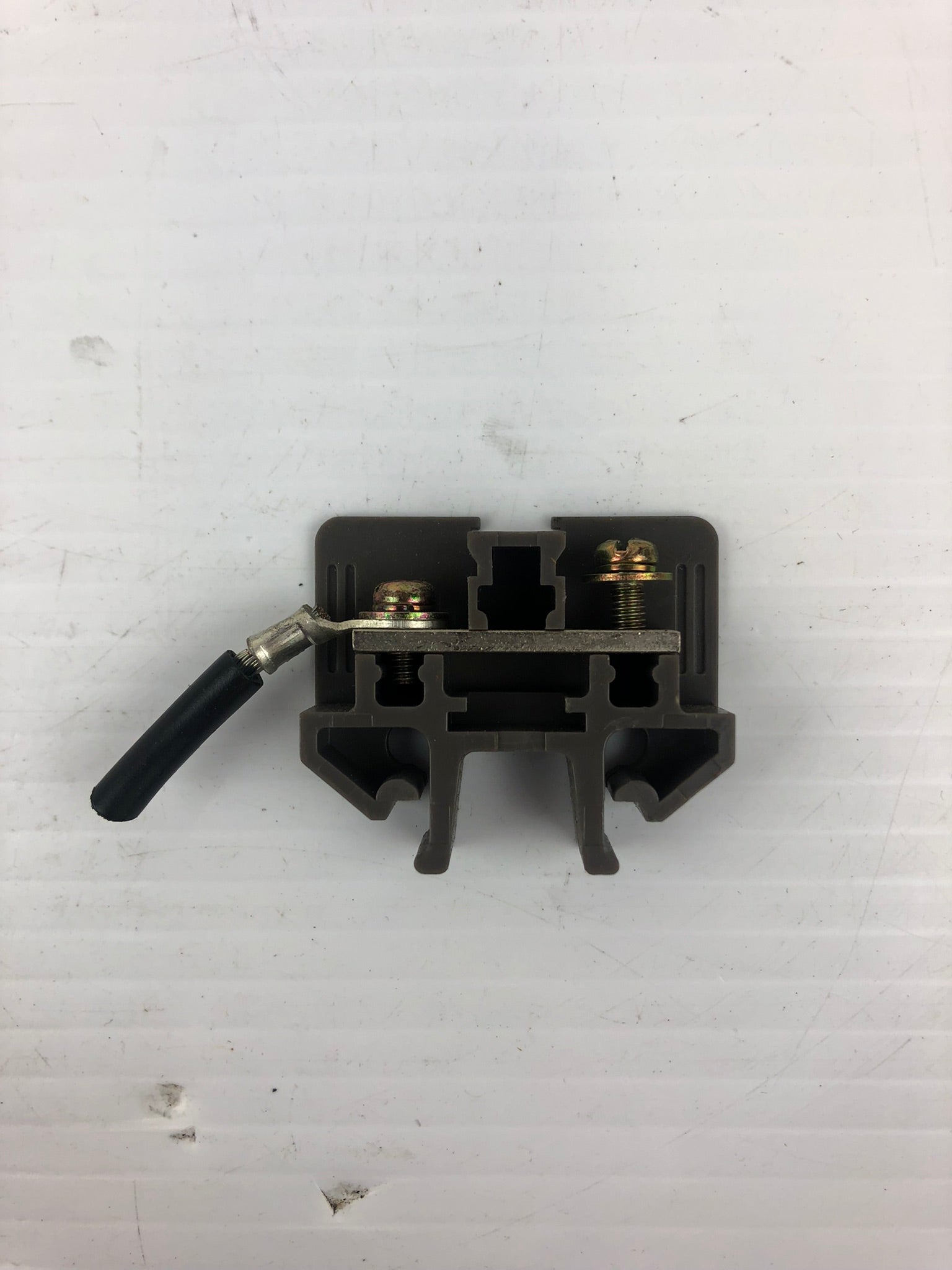 IDEC BN 311 Terminal Block 20A 600V