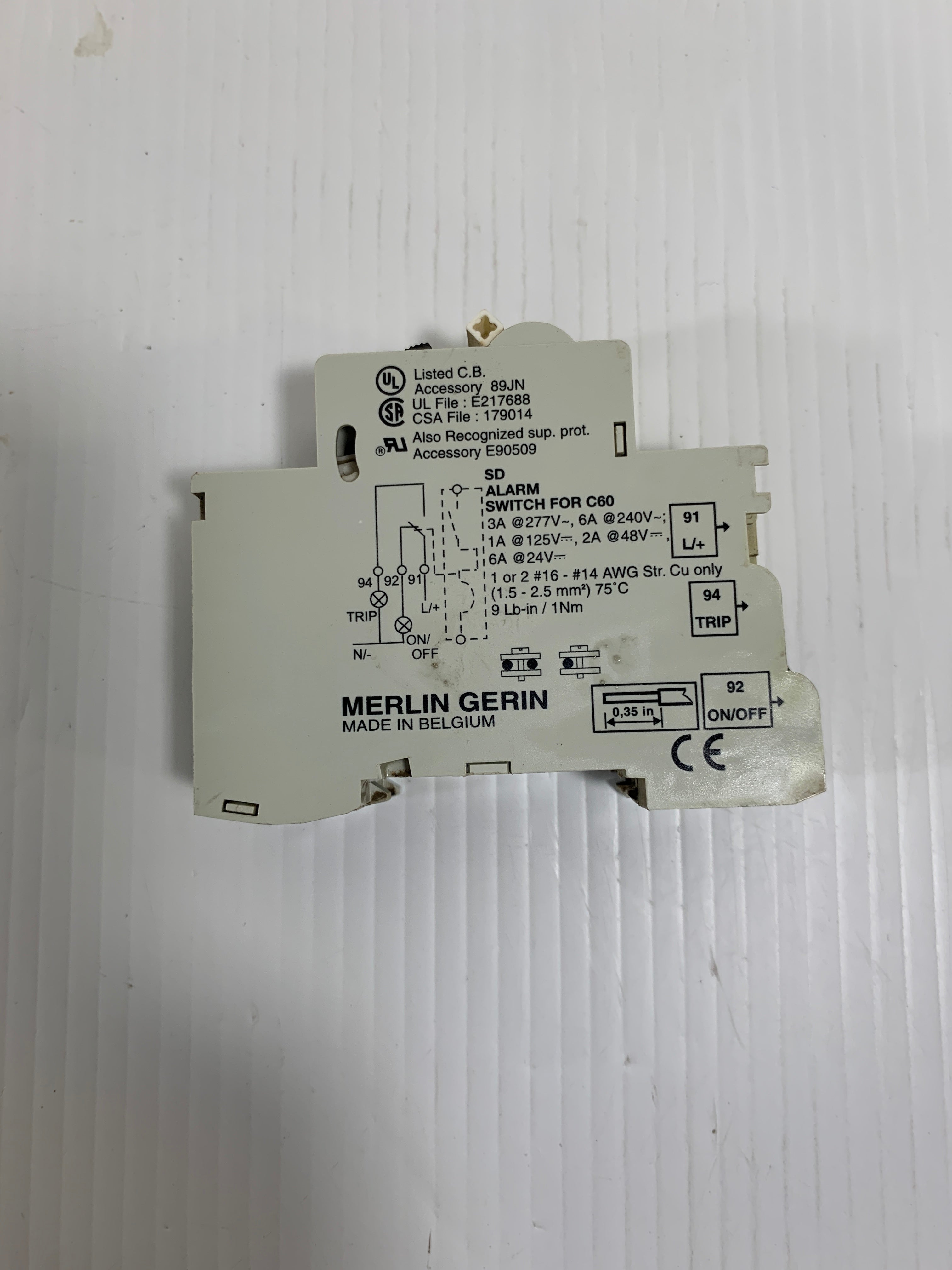 Merlin Gerin 60106 C 5A Circuit Breaker 240V~60V