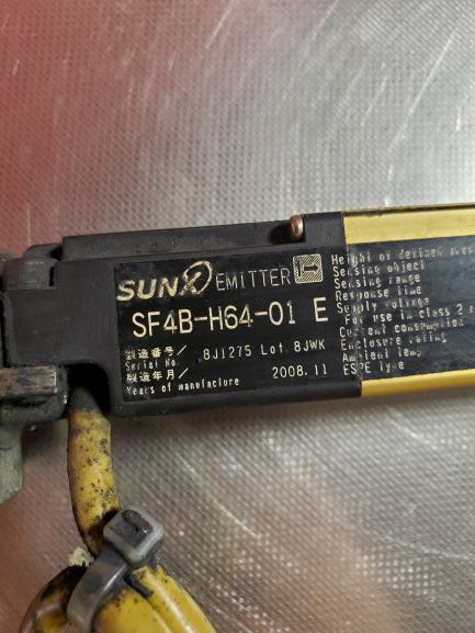 SunX SF4B-H64-01 E Light Curtain Receiver W/ Cable SFB-CB05 (E) -A-P