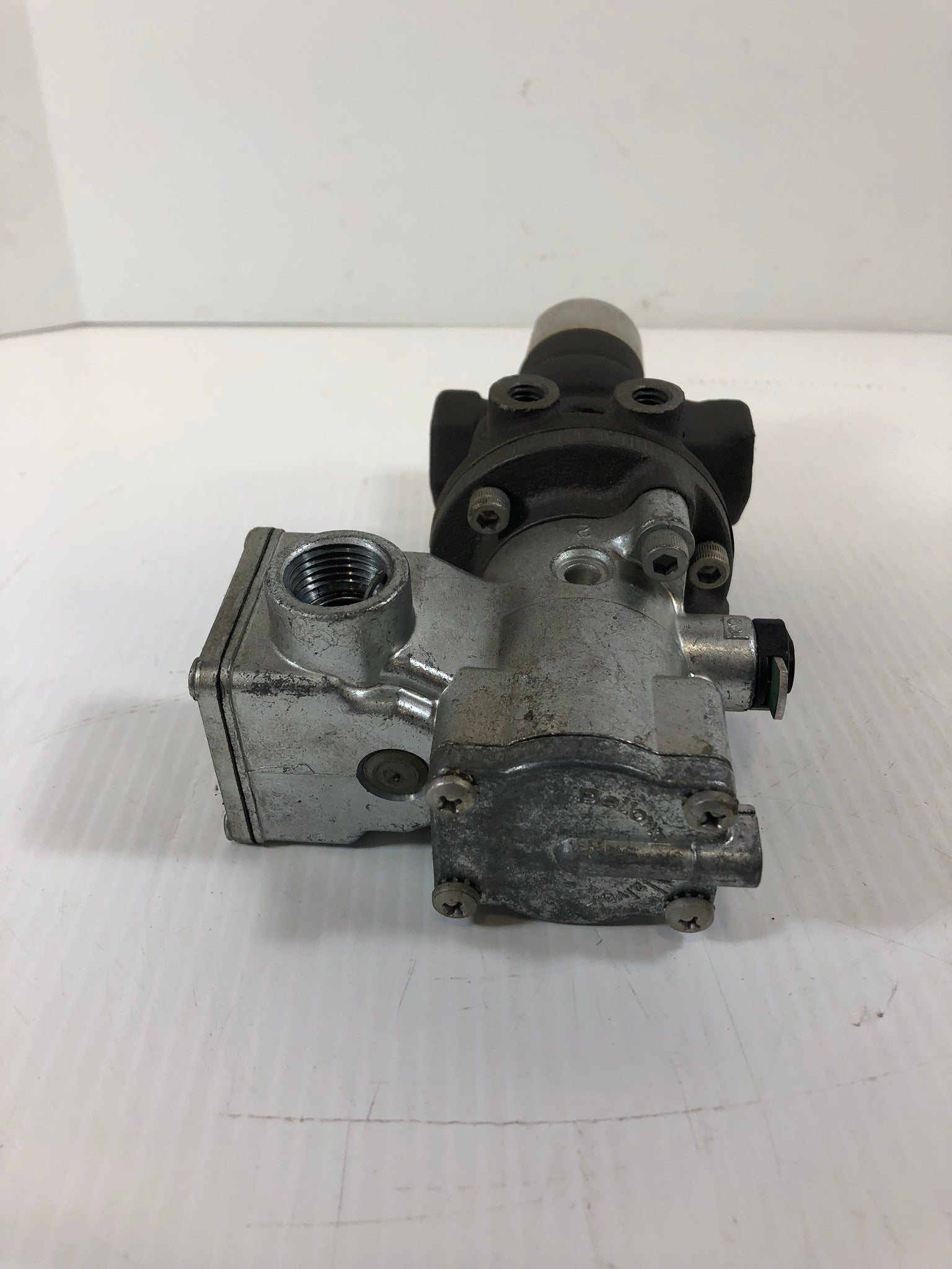 Parker Bellows K0656035 24VDC Pilot Valve N355-36-079 Junction