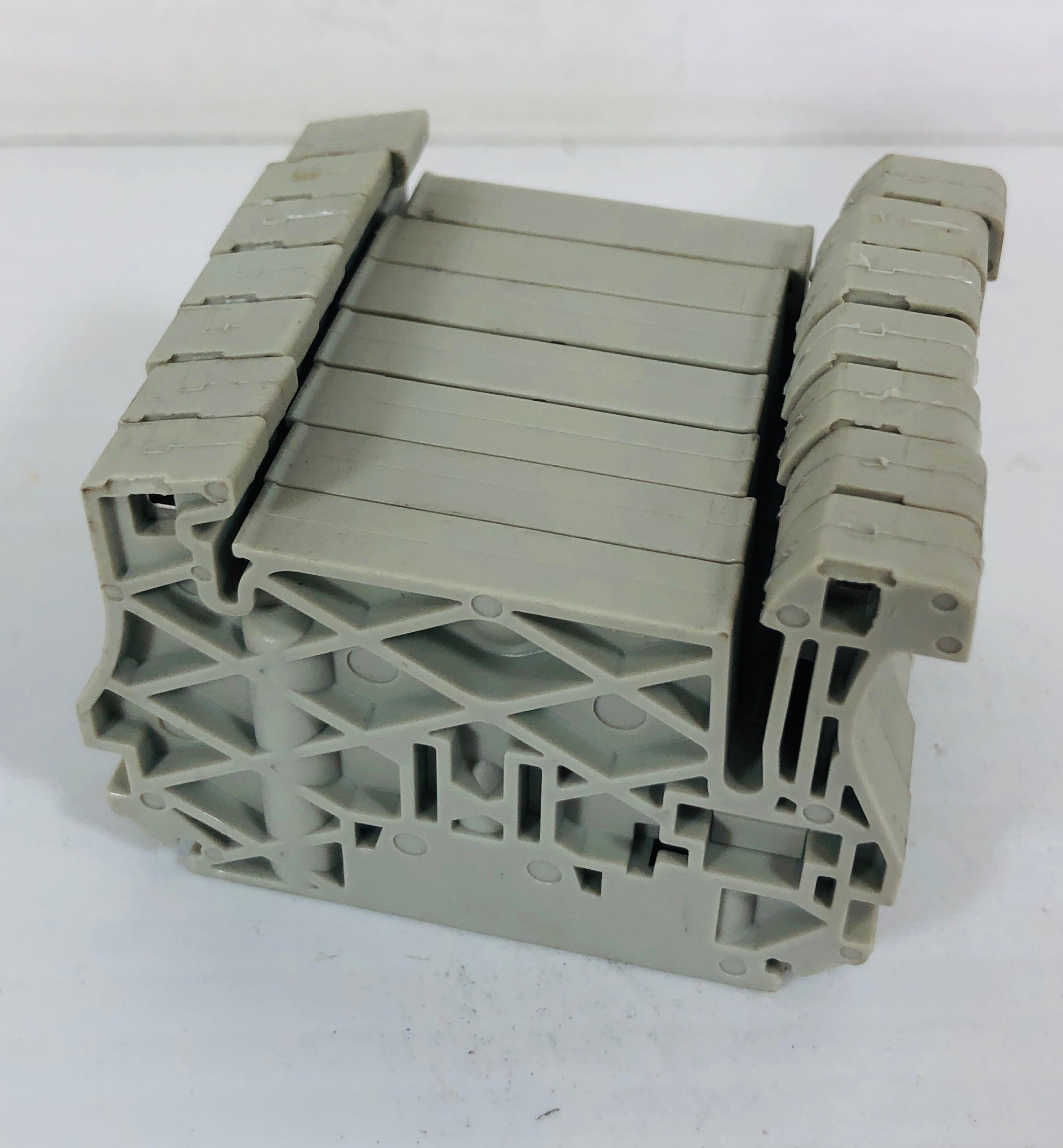 Allen-Bradley 1492-ERL35 Terminal Block - Lot of 60