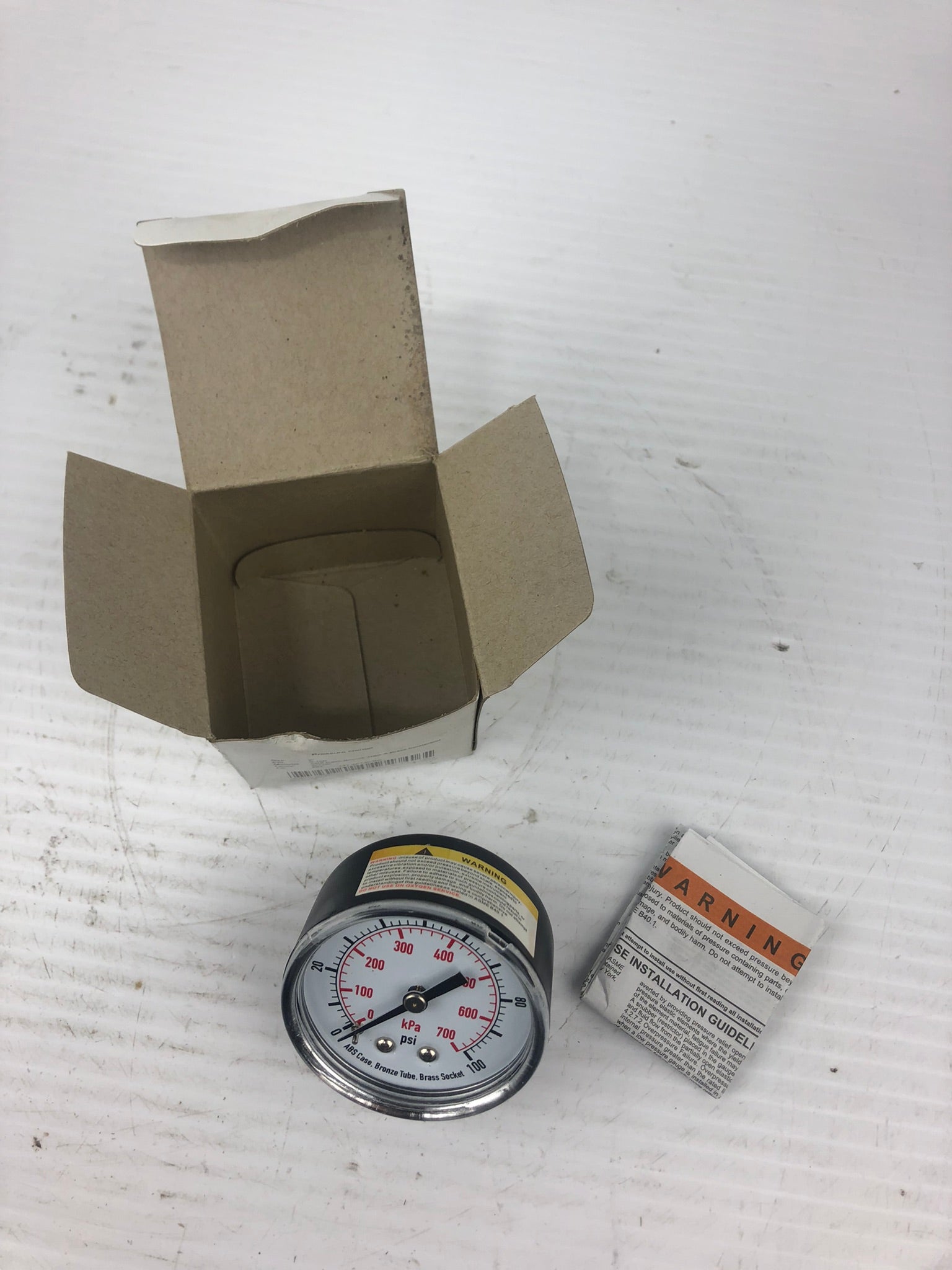 Pour Grainger 4FMC6A Pressure Gauge 2"