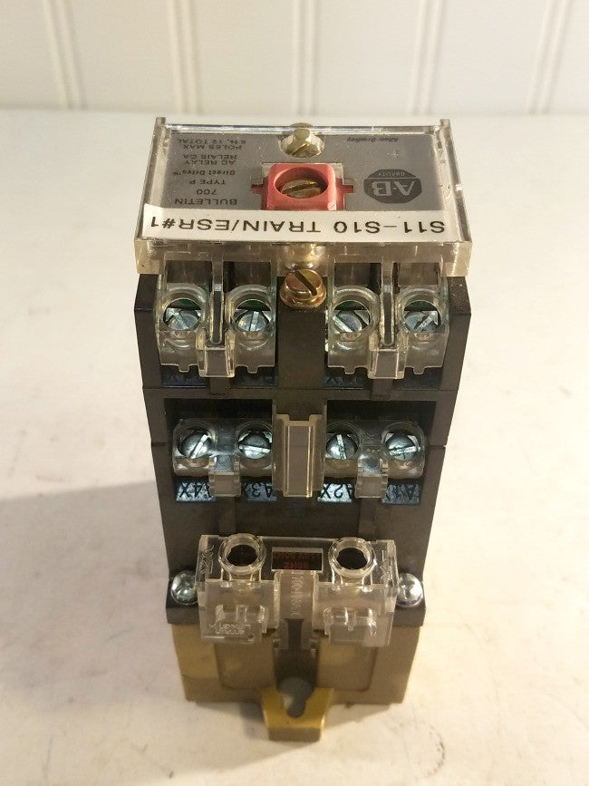 Allen-Bradley AC Relay 700-P800A1 Series D Direct Drive 12 Pole 120VAC