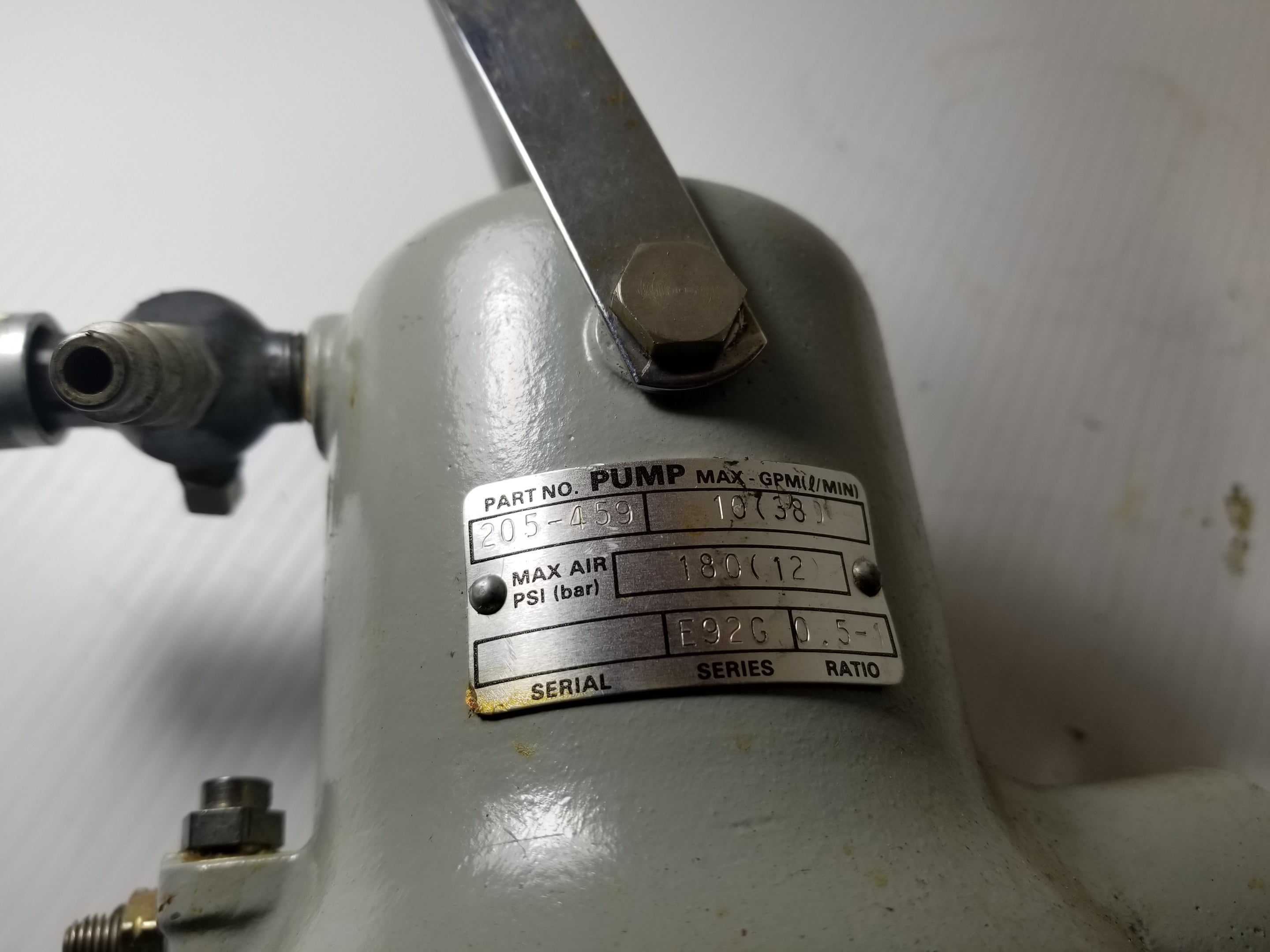 Graco 205-459 Pneumatic Piston Pump 10GPM