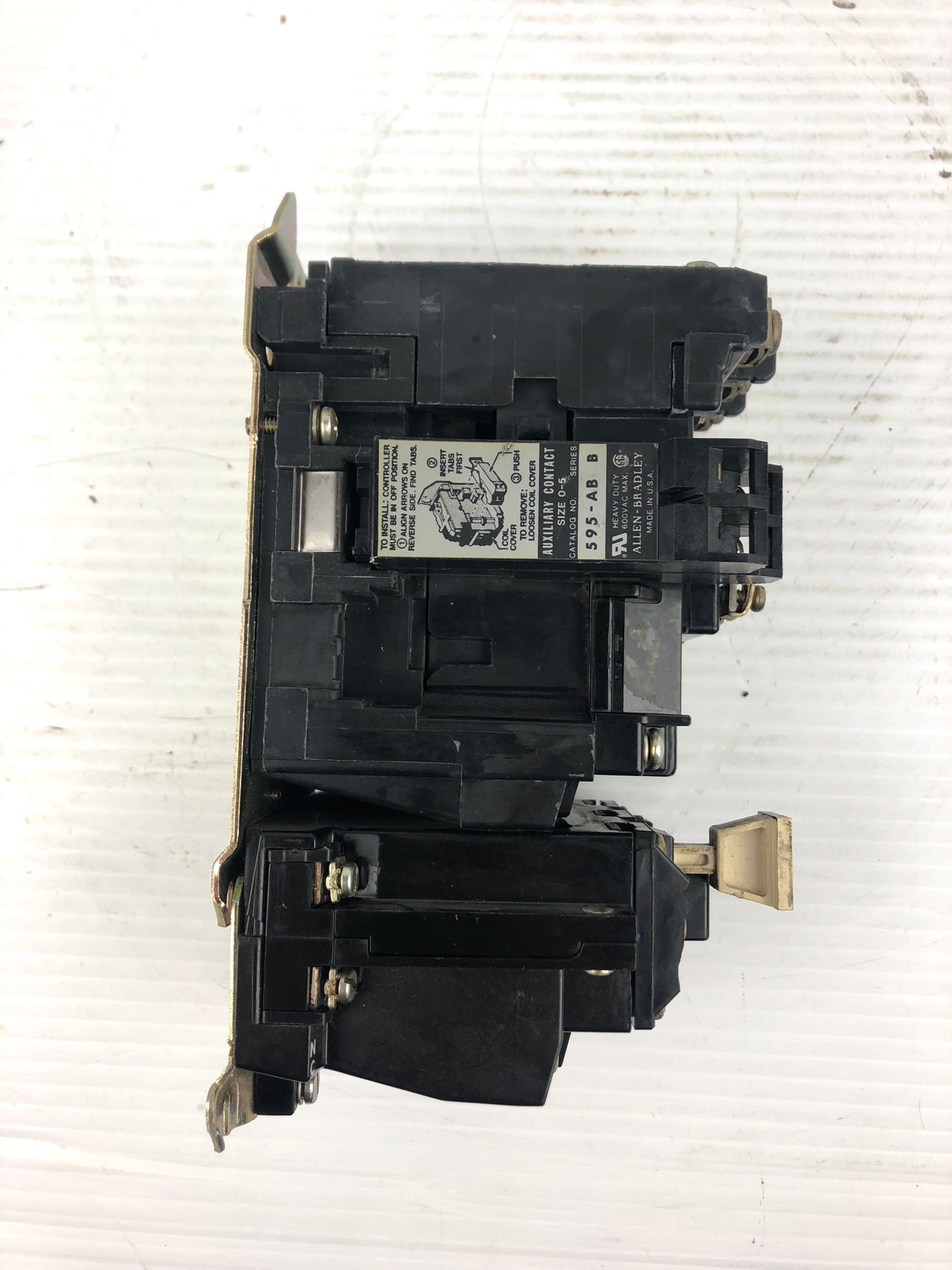 Allen-Bradley 520F-A0D Series W Size 0 3 PH