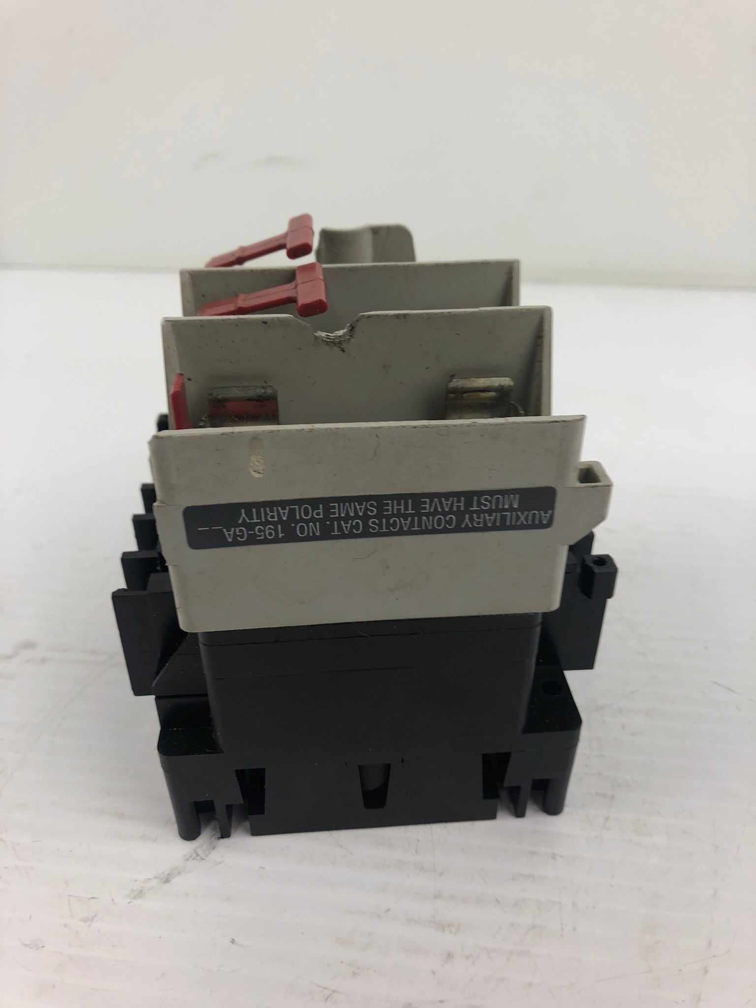 Allen-Bradley 194R-NJ030P3 Series B 3 Pole Disconnect Switch - Broken Red Piece