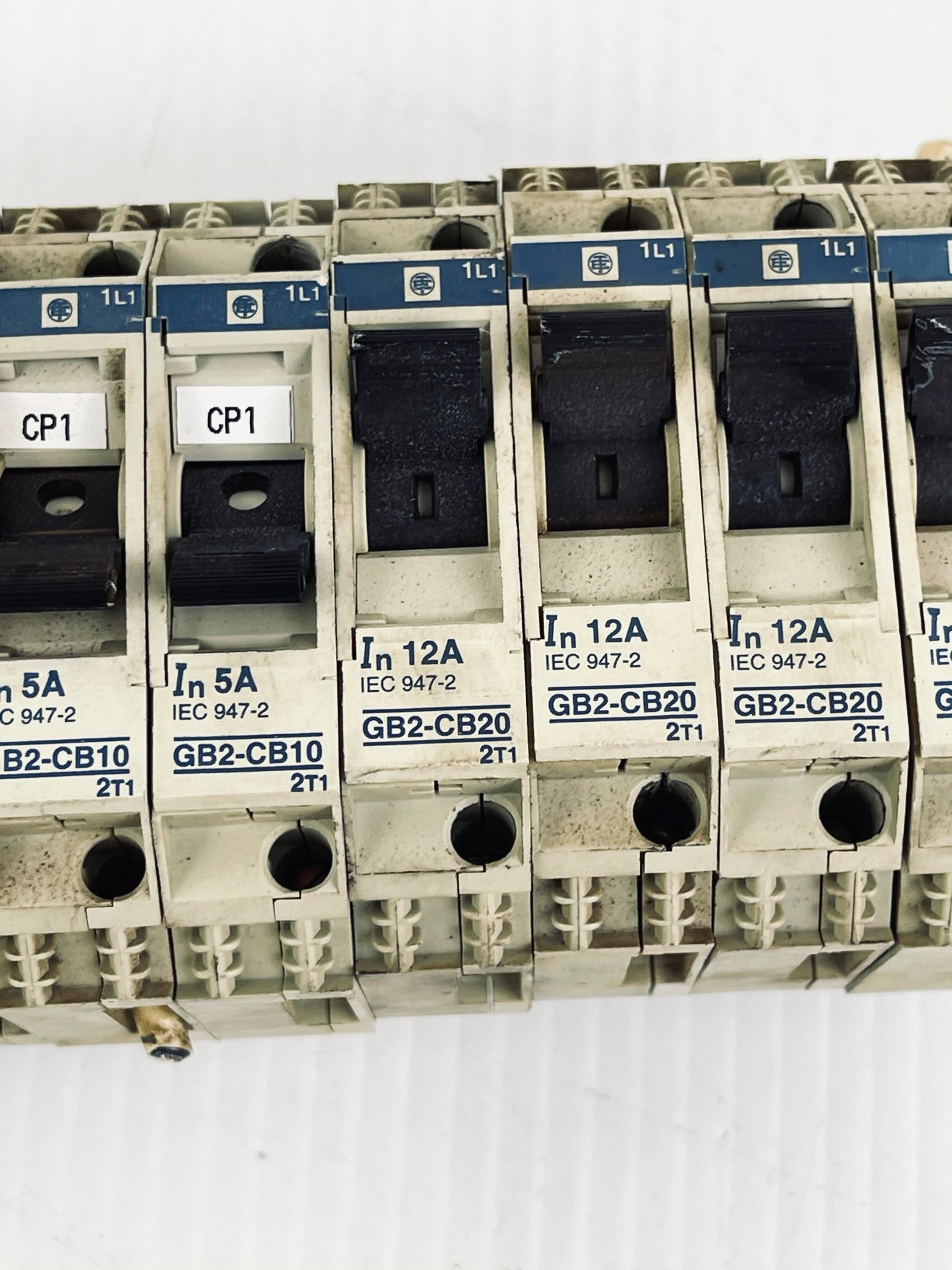 Telemecanique Circuit Breaker Lot of 9 GB2-CB08 CB16 CB10 CB20 12 AMP