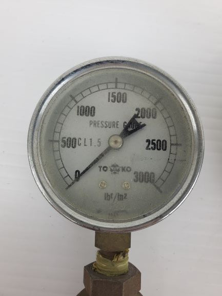 TOAKO 411256 - 2347 & 411255 - 2347 Pressure Gauge (Lot of 2)