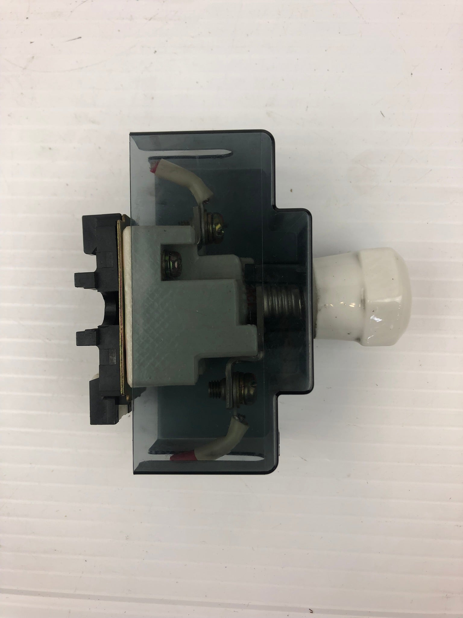 Fuji Electric CG-30 Fuse Holder Pa30 600V 41-8746 with Fuse and Base