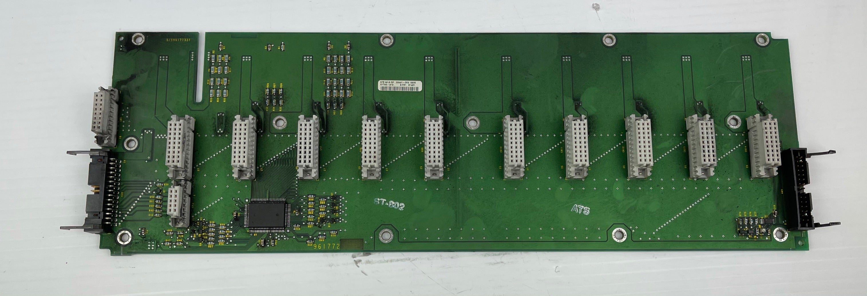 Allen-Bradley 961772 X1746-A10 PLC Chassis Rack Circuit Board