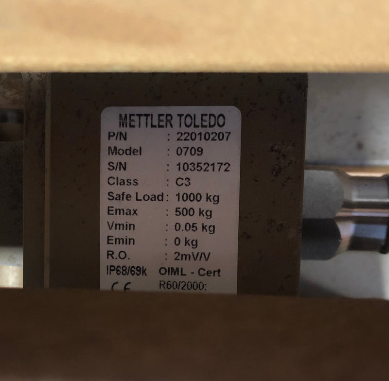 Mettler Toledo IND560 Industrial Terminal Bench Scale for Harsh Environments